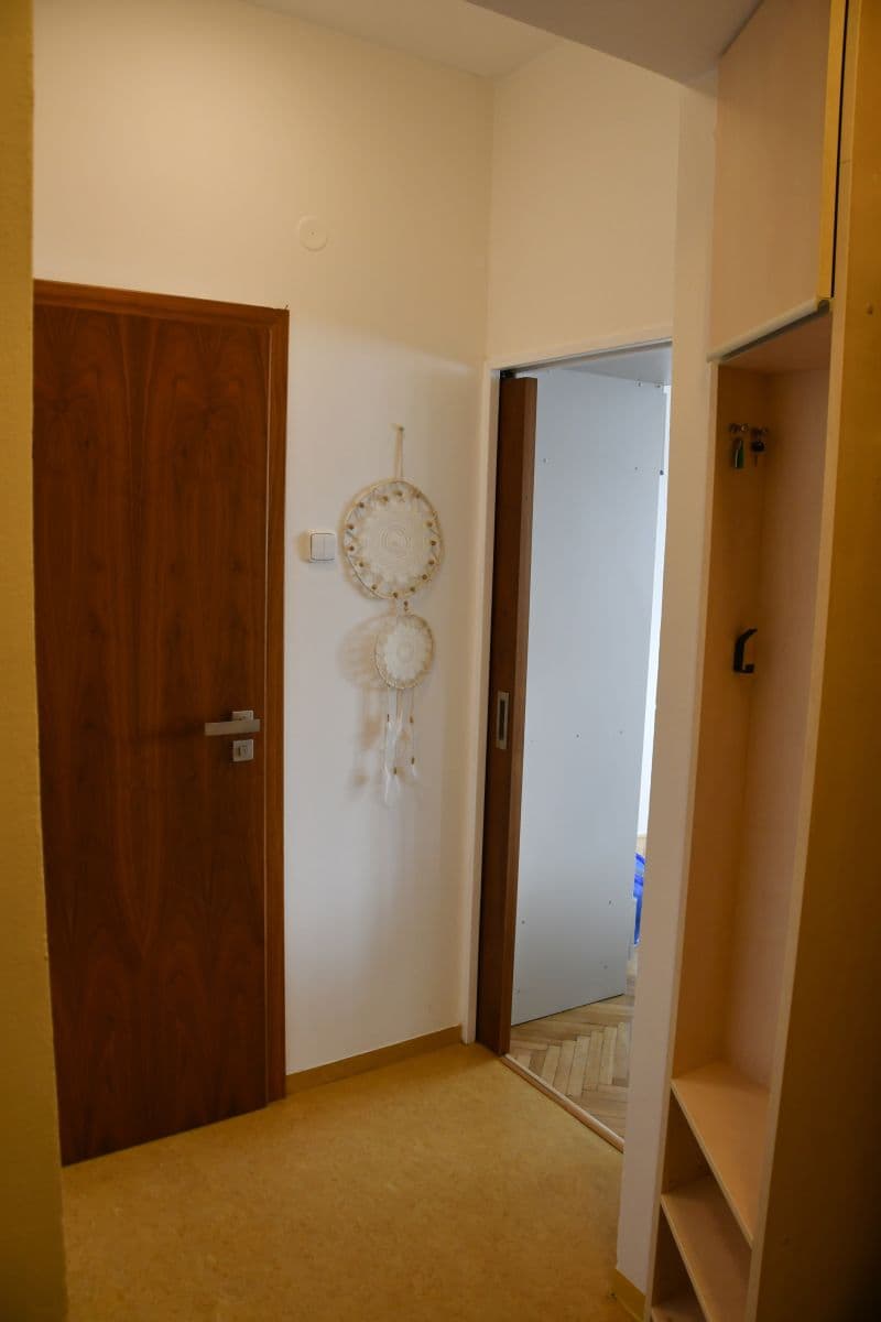 Pronájem bytu  66 m², Marie Cibulkové, Praha, Praha