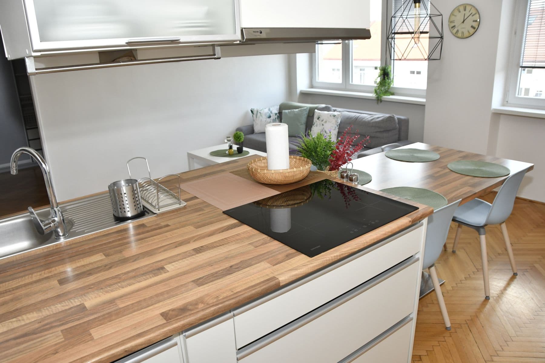 Pronájem bytu  66 m², Marie Cibulkové, Praha, Praha