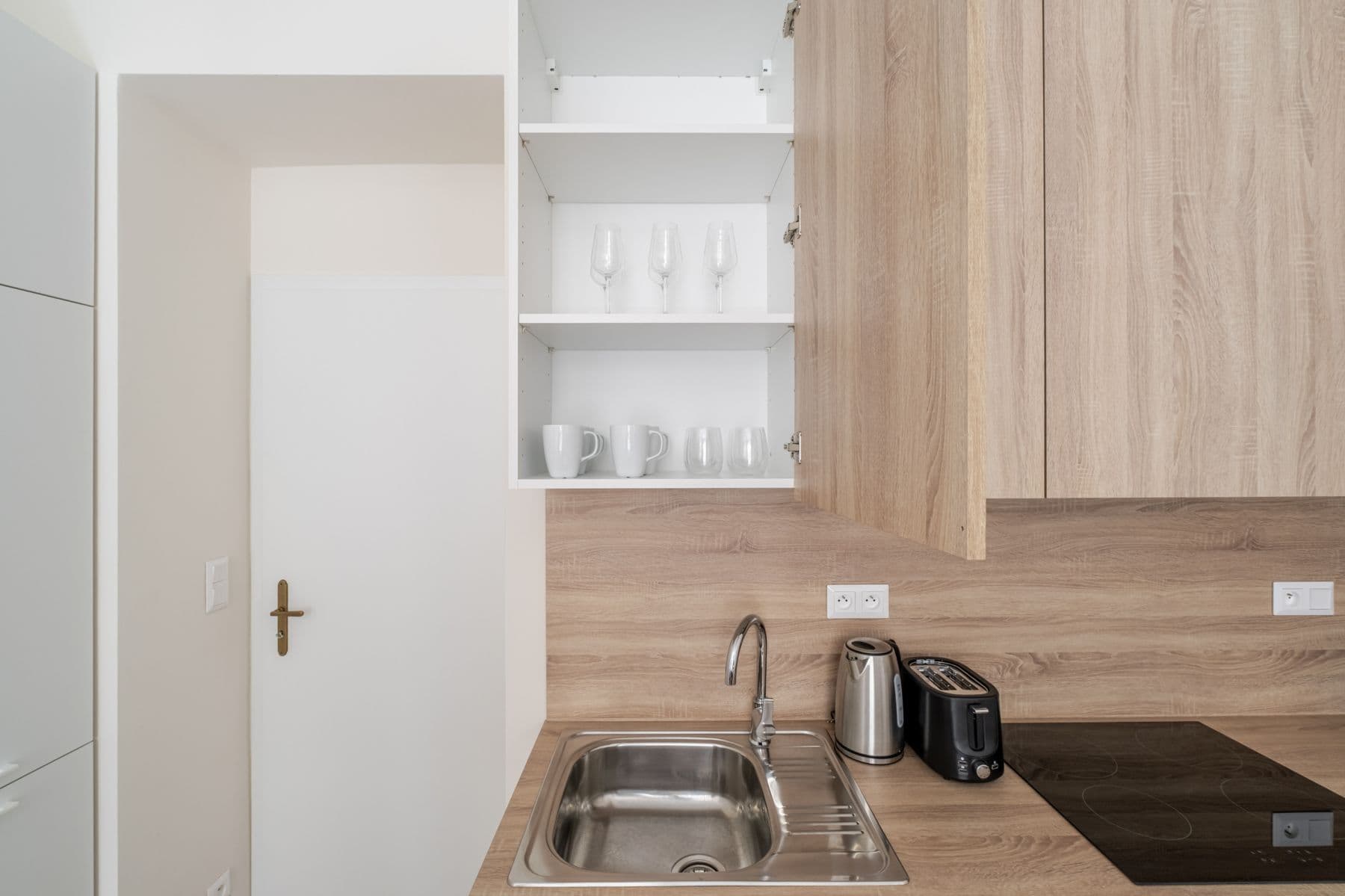 Pronájem bytu  31 m², Veletržní, Praha, Praha