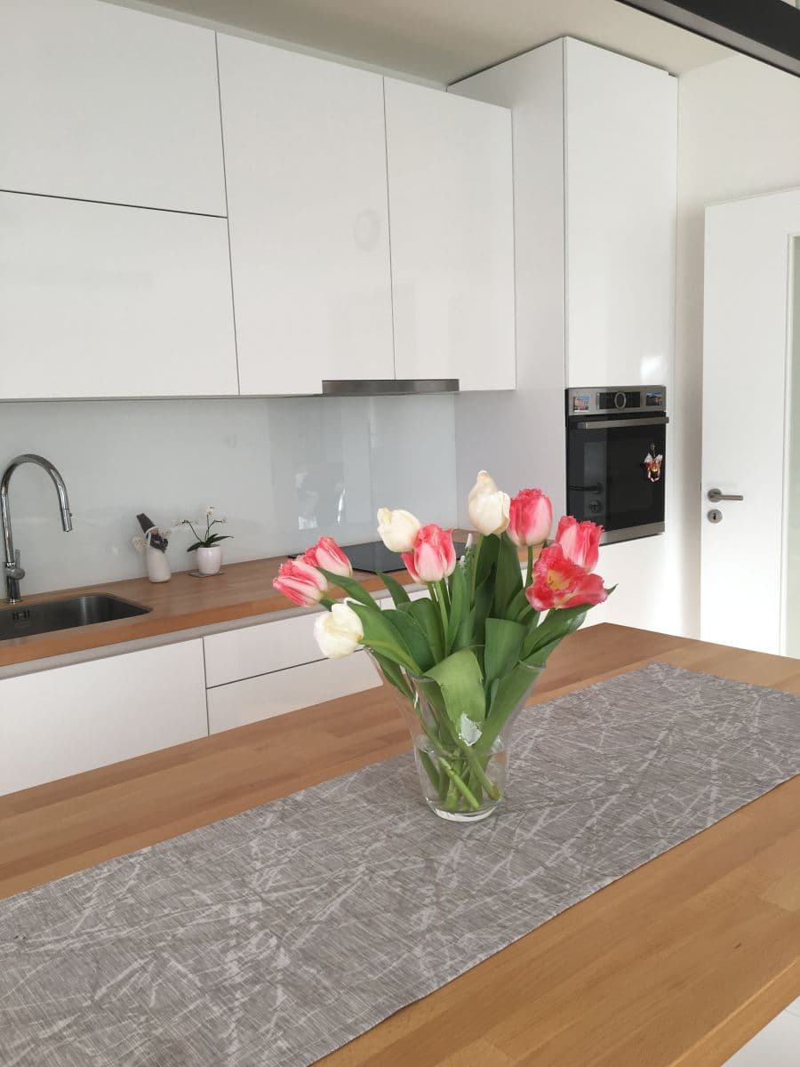Pronájem bytu  85 m², Olgy Havlove, Praha, Praha