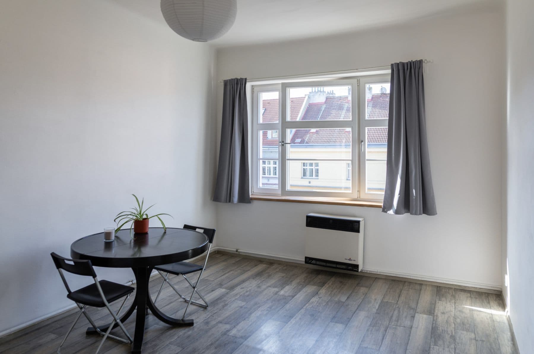 Pronájem bytu  60 m², Vršovická, Praha, Praha