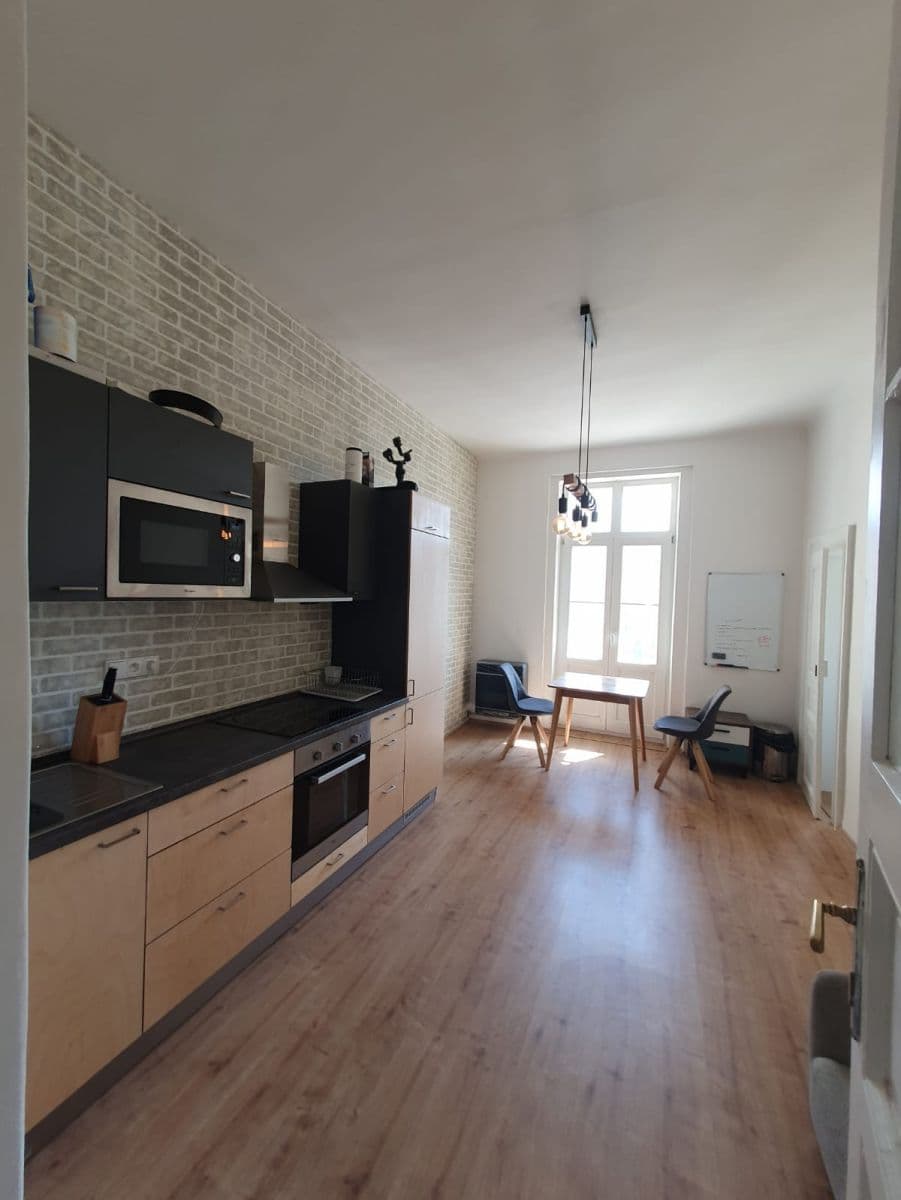 Pronájem bytu  51 m², Budečská, Praha, Praha