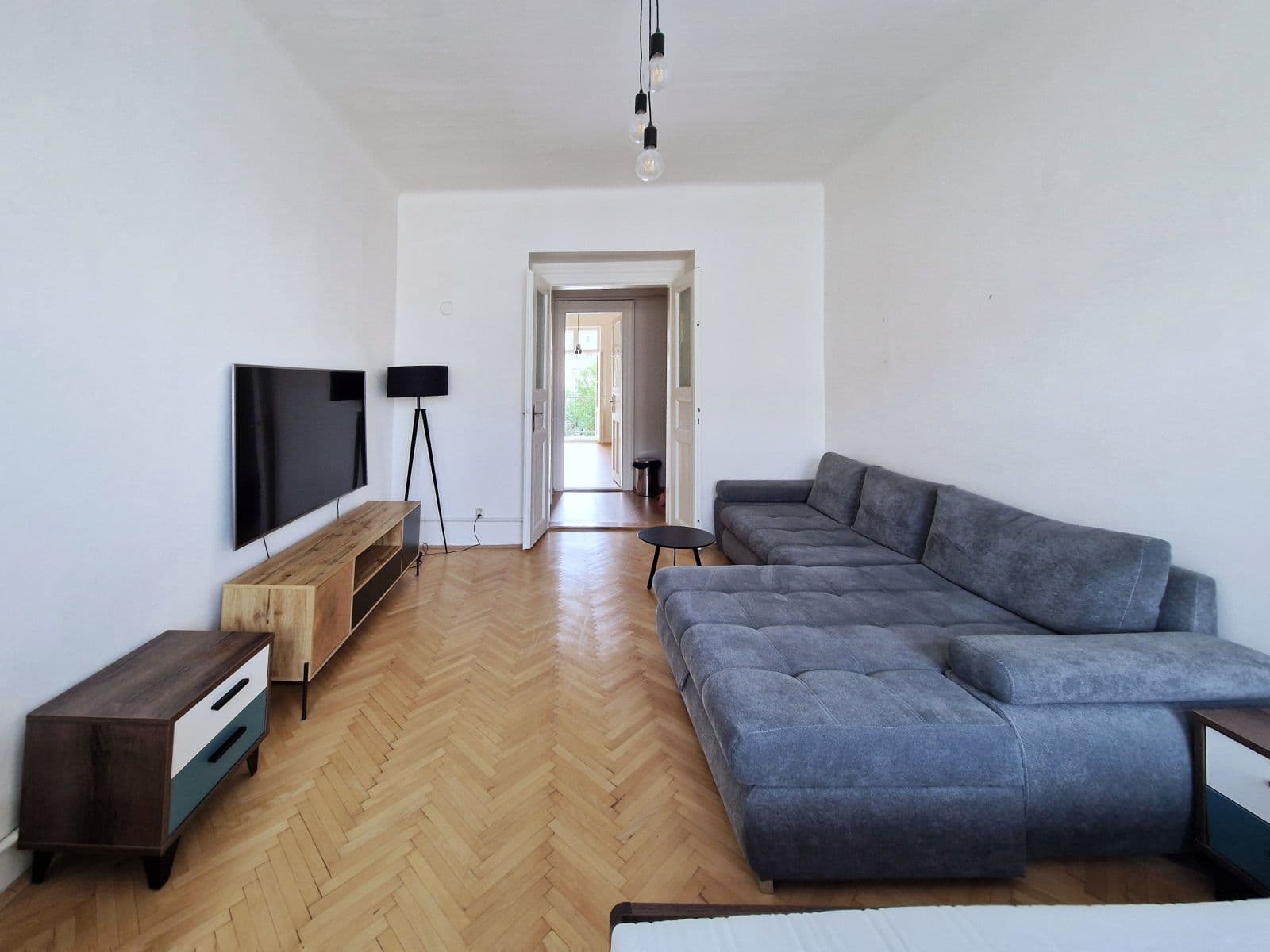 Pronájem bytu  53 m², Budečská, Praha, Praha