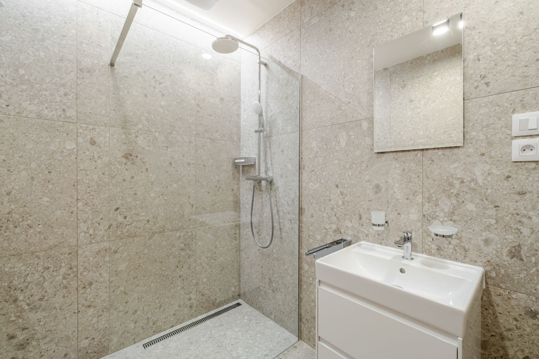 Pronájem bytu  51 m², Svatoslavova, Praha, Praha