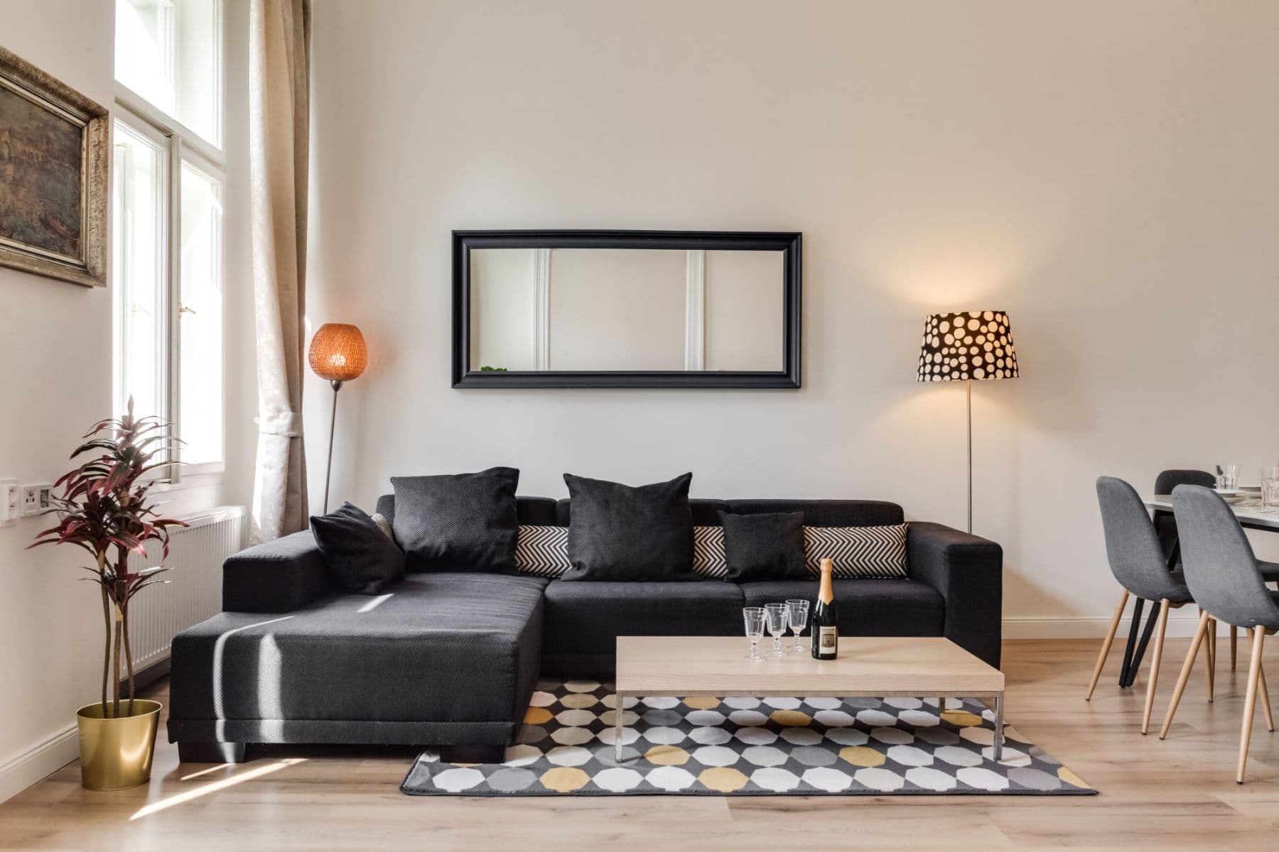Pronájem bytu  103 m², Křižovnická, Praha, Praha