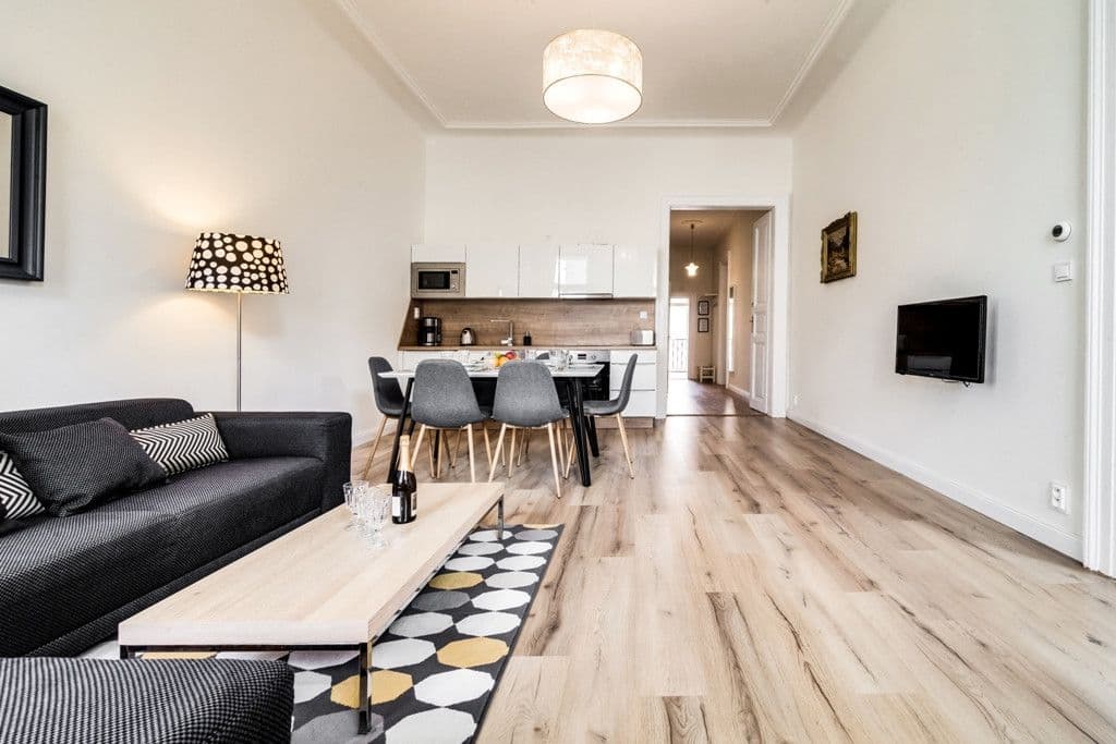 Pronájem bytu  103 m², Křižovnická, Praha, Praha