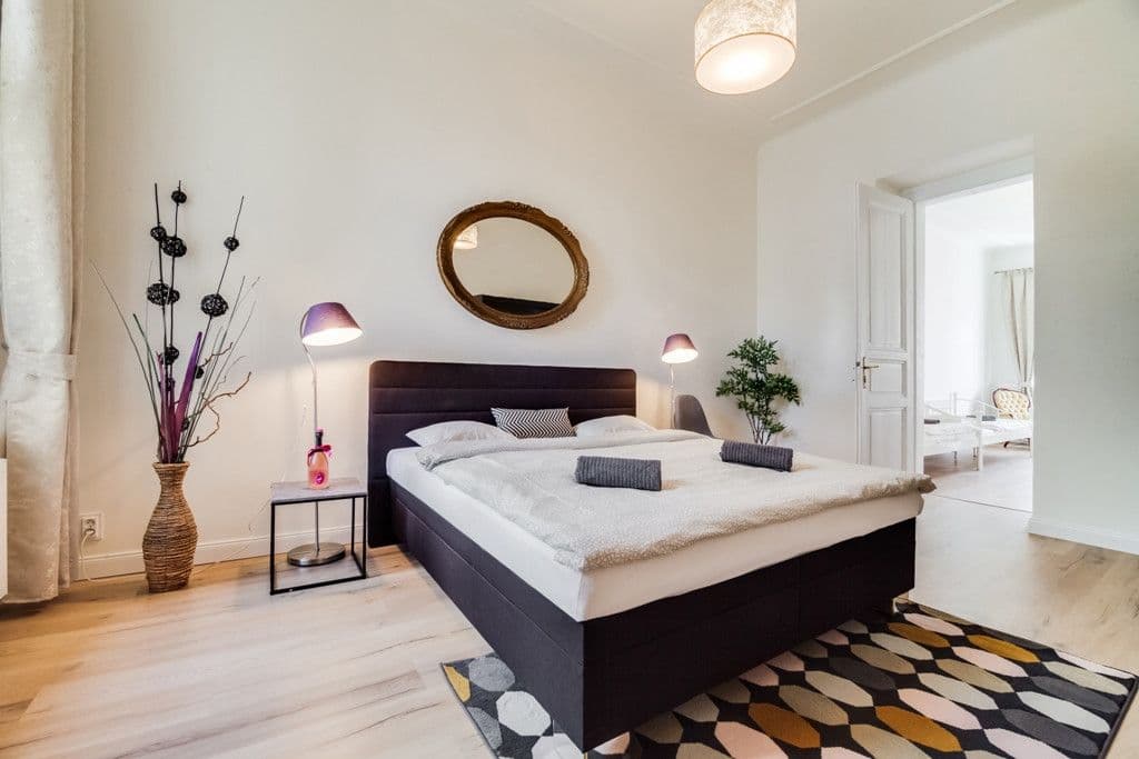 Pronájem bytu  103 m², Křižovnická, Praha, Praha