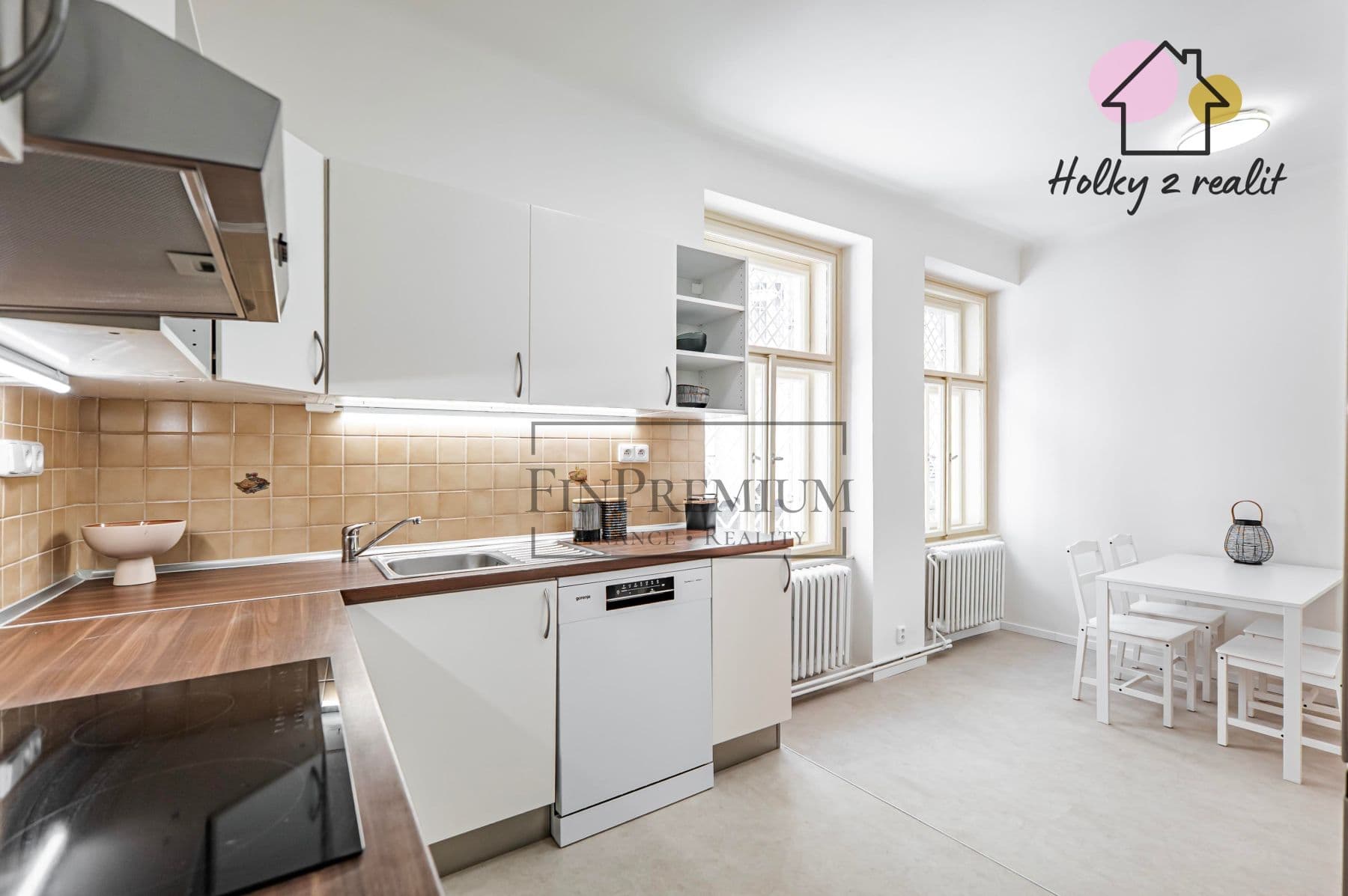 Pronájem bytu  99 m², Michalská, Praha, Praha