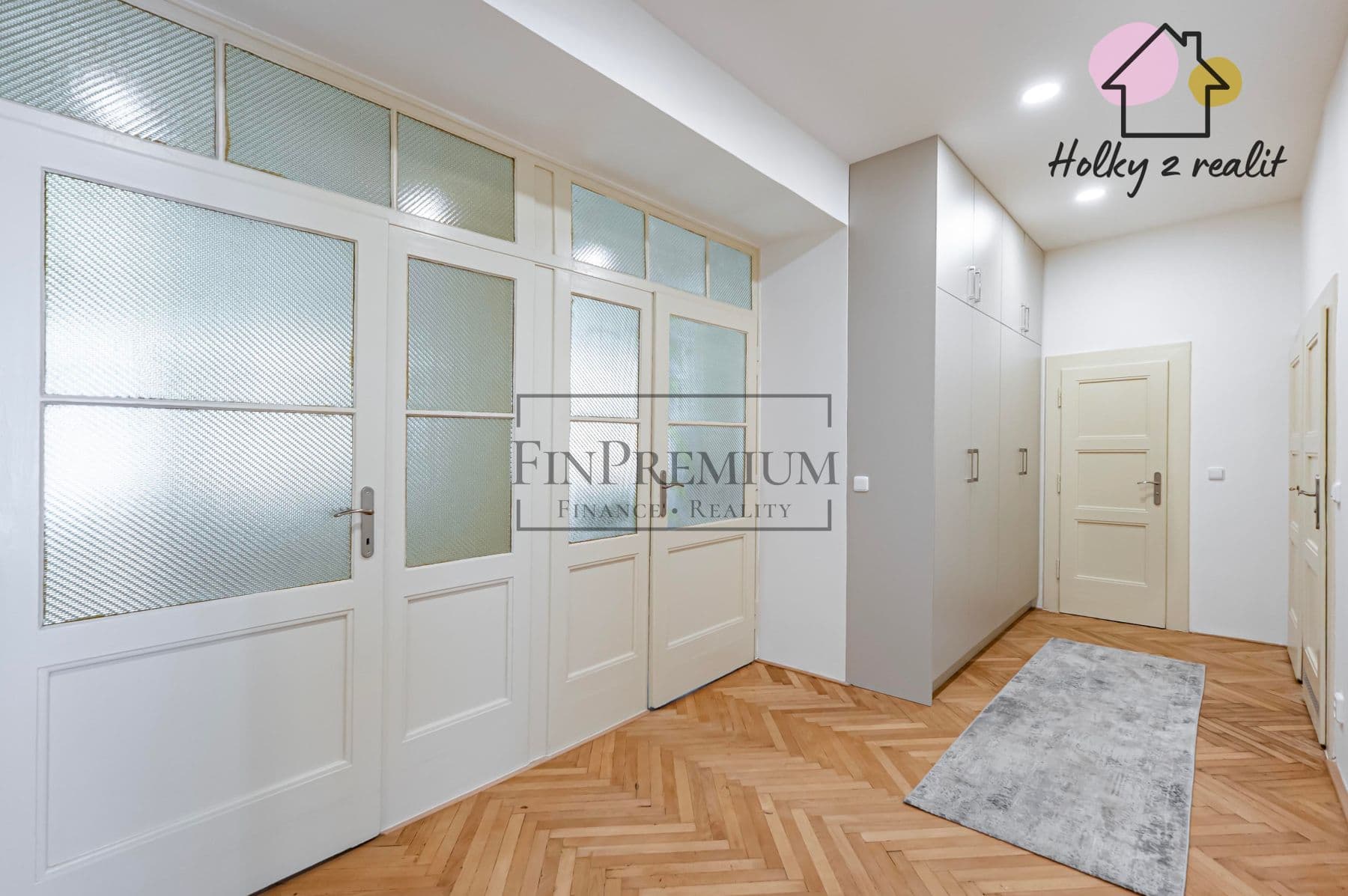 Pronájem bytu  99 m², Michalská, Praha, Praha