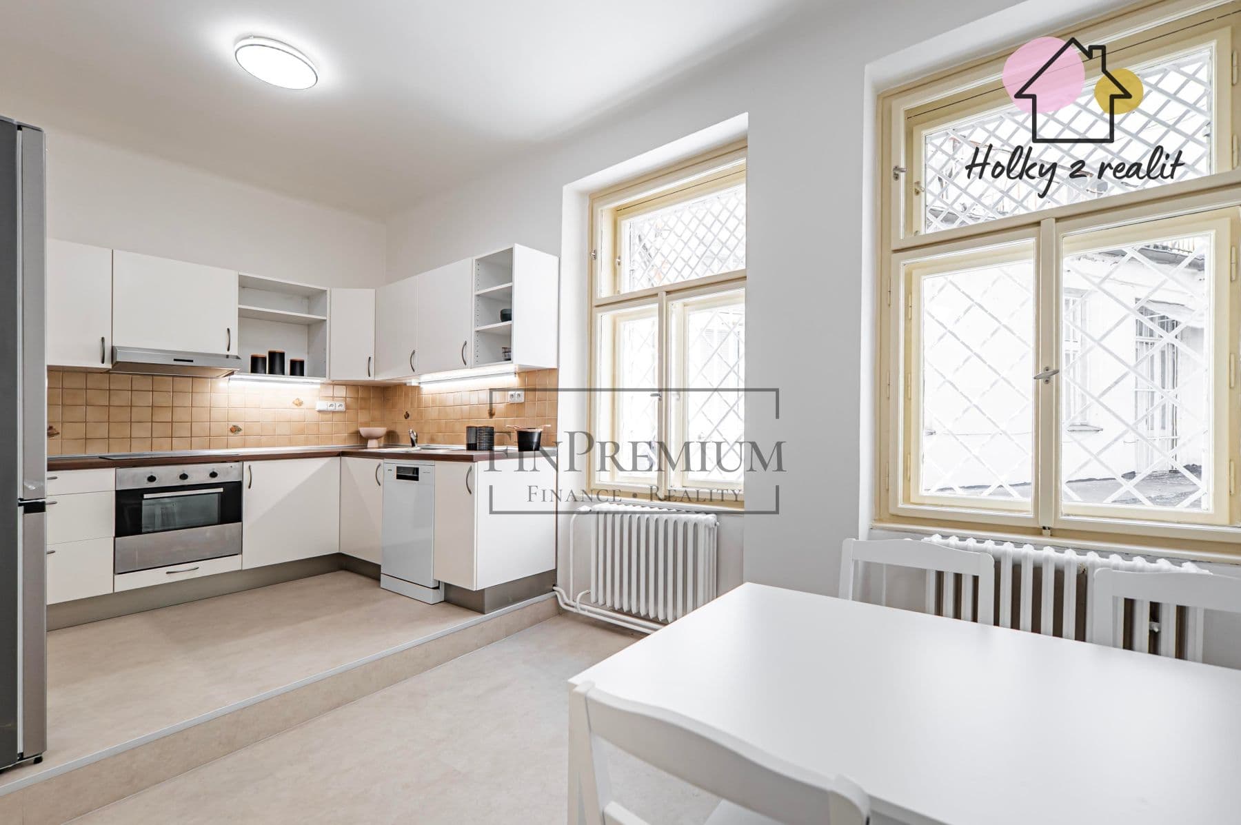 Pronájem bytu  99 m², Michalská, Praha, Praha