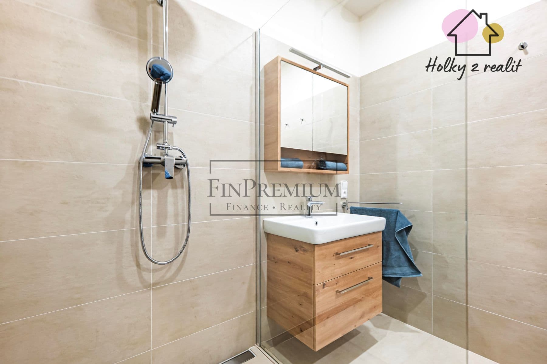 Pronájem bytu  99 m², Michalská, Praha, Praha