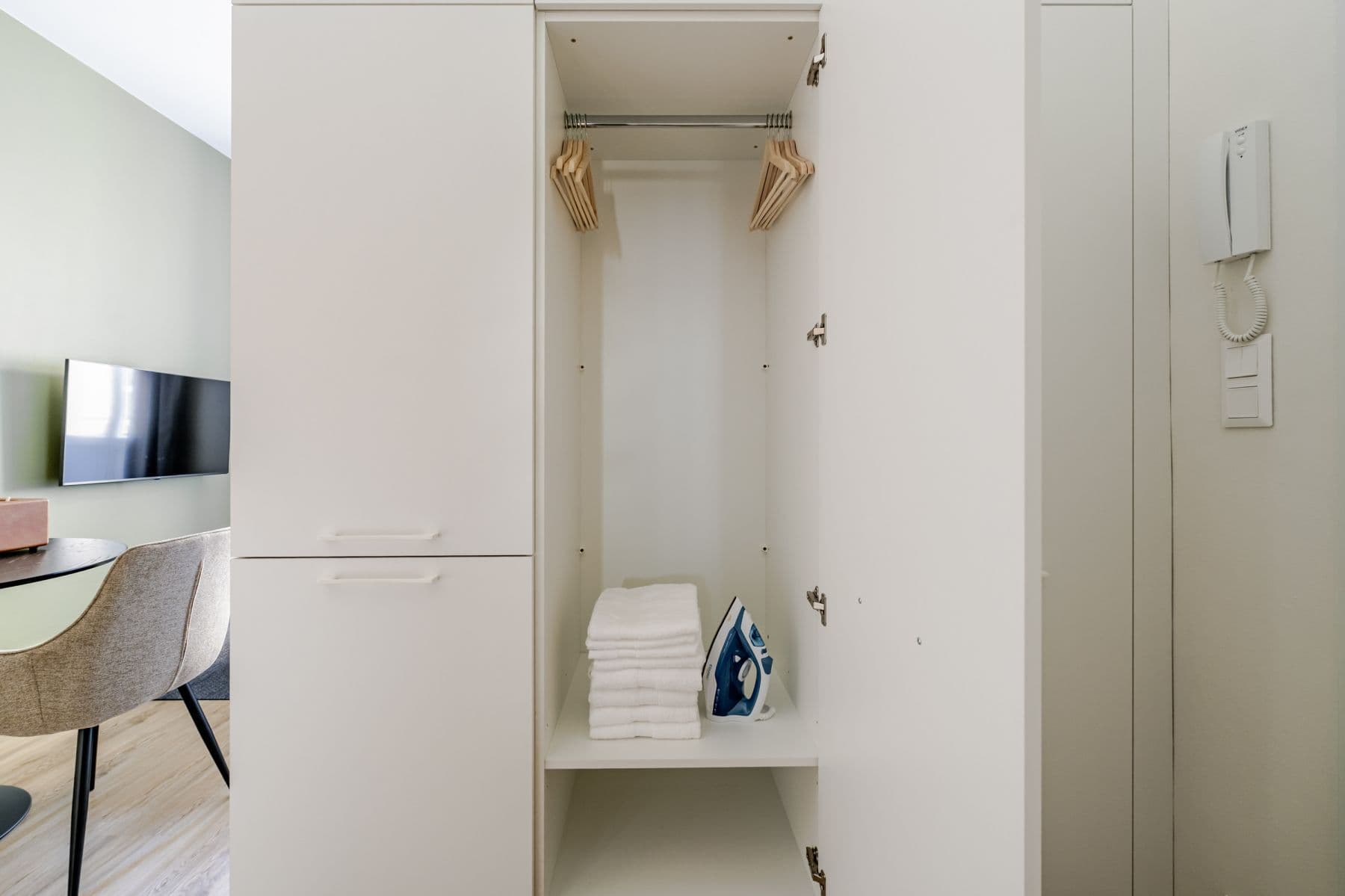 Pronájem bytu  30 m², Veletržní, Praha, Praha