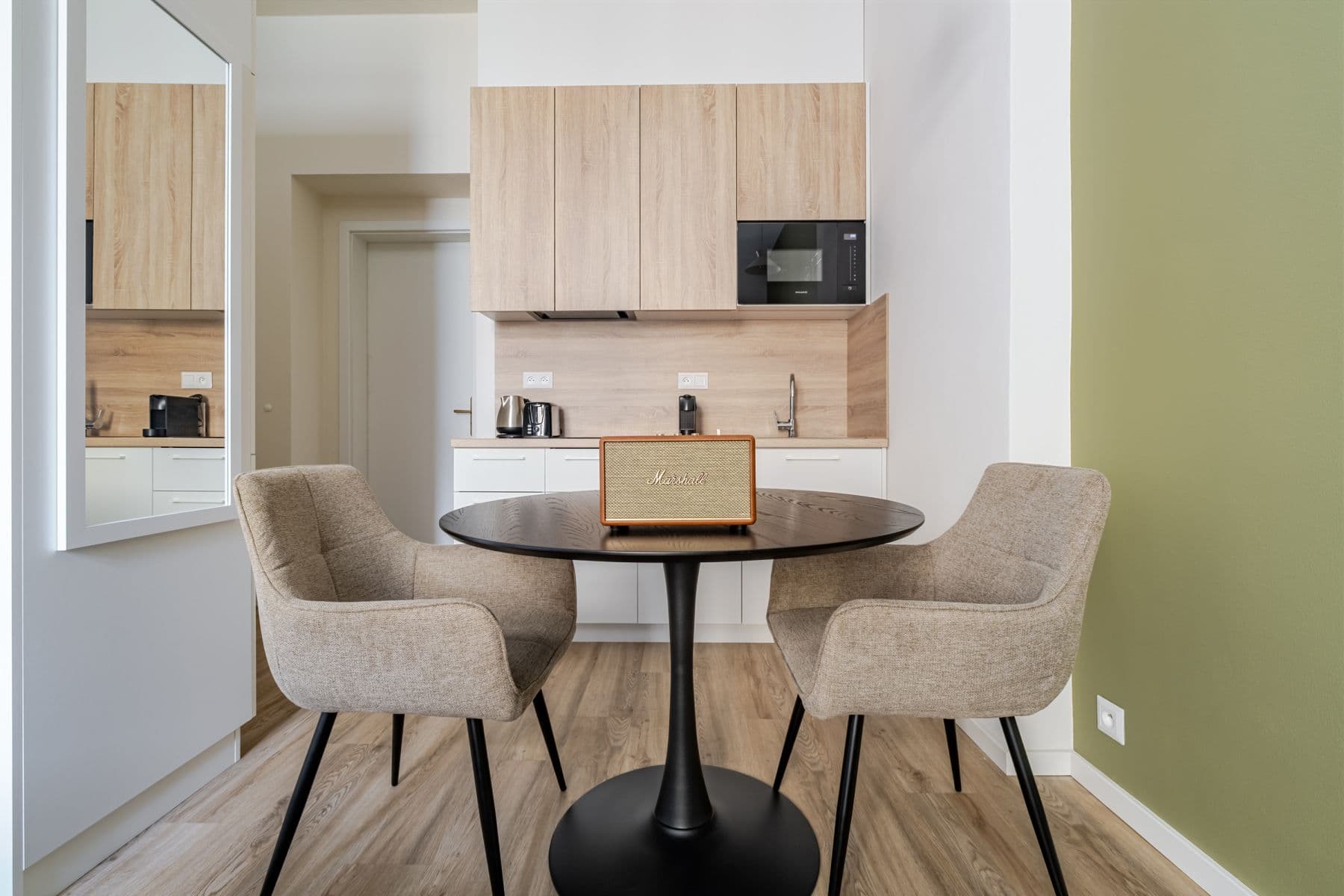 Pronájem bytu  30 m², Veletržní, Praha, Praha