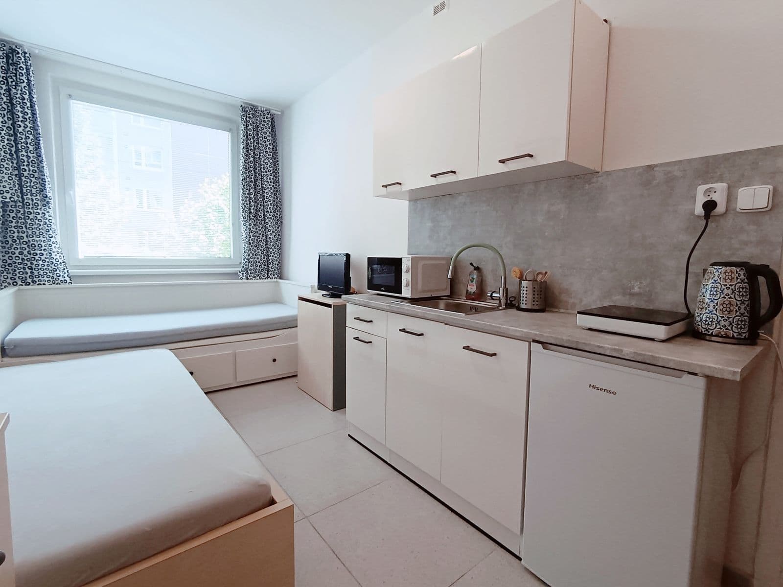 Pronájem bytu  19 m², Krškova, Praha, Praha