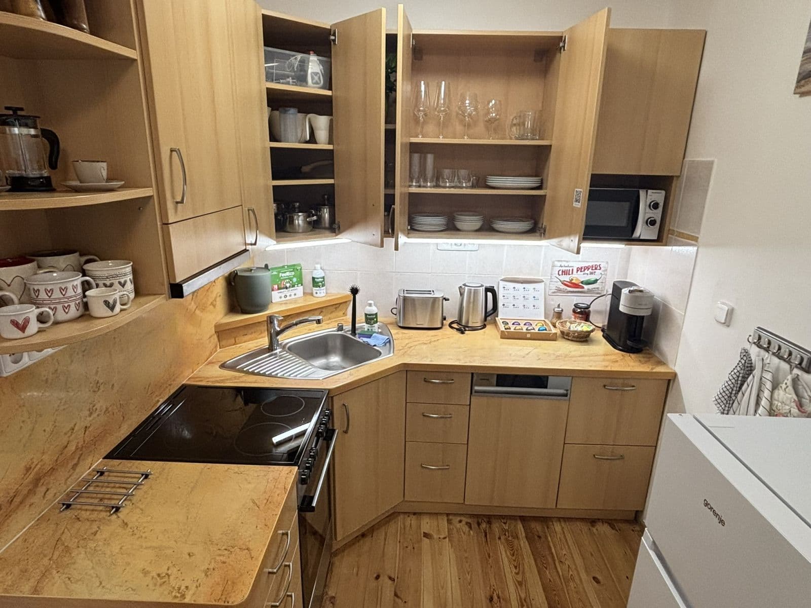 Pronájem bytu  22 m², Dědinská, Praha, Praha