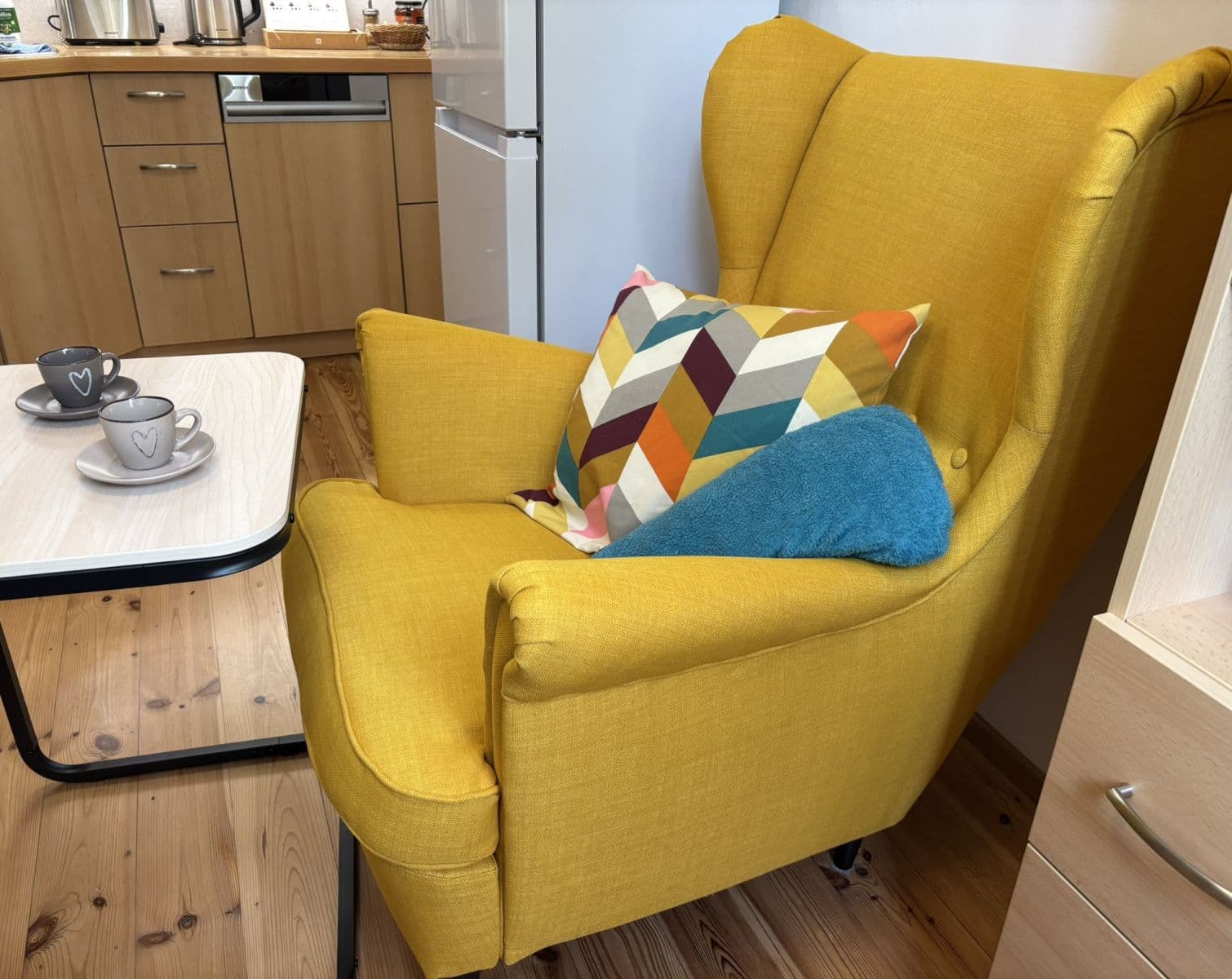 Pronájem bytu  22 m², Dědinská, Praha, Praha
