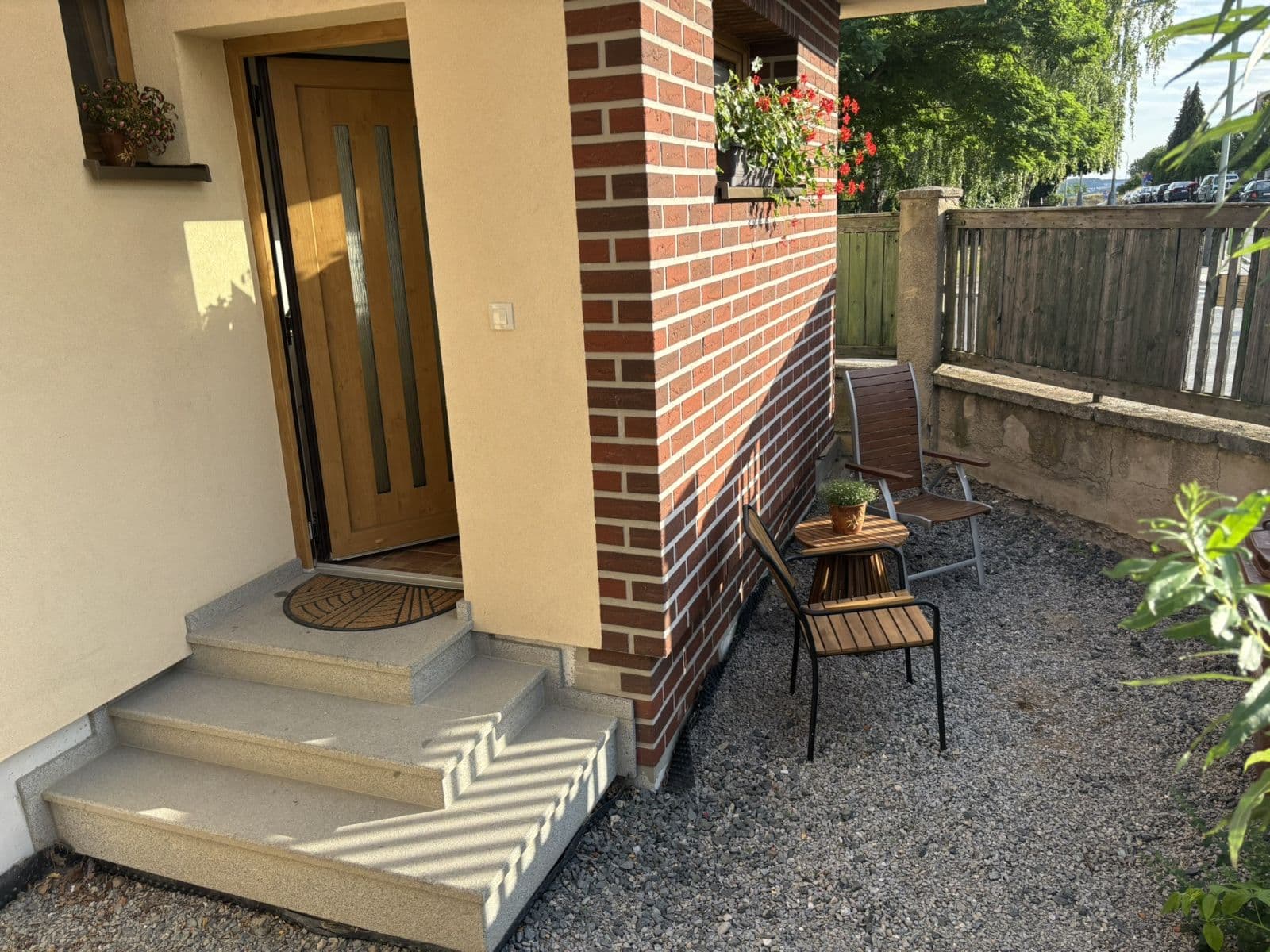 Pronájem bytu  22 m², Dědinská, Praha, Praha