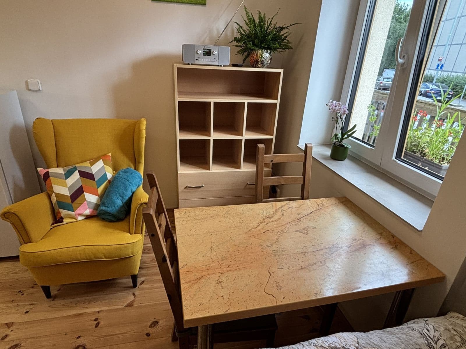 Pronájem bytu  22 m², Dědinská, Praha, Praha