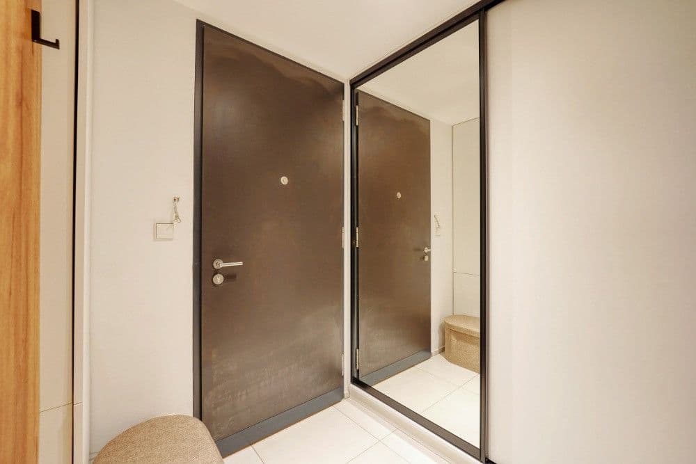 Pronájem bytu  34 m², Mošnova, Praha, Praha