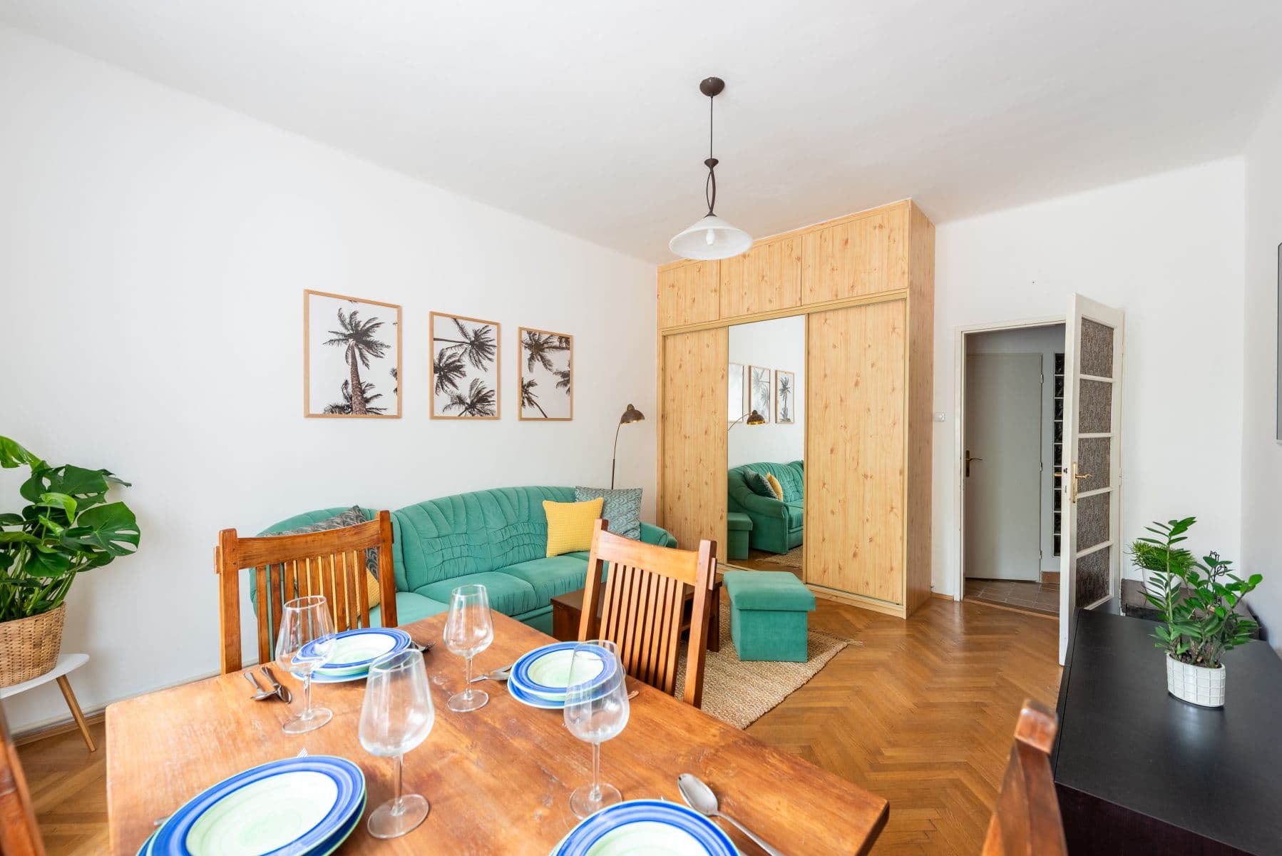 Pronájem bytu  47 m², Hartigova, Praha, Praha