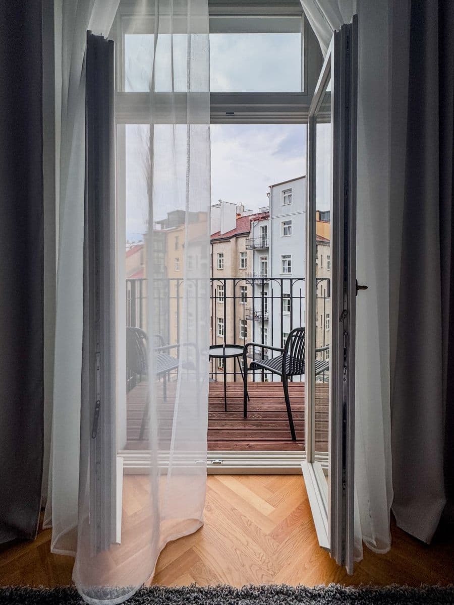Pronájem bytu  55 m², Na Výšinách, Praha, Praha
