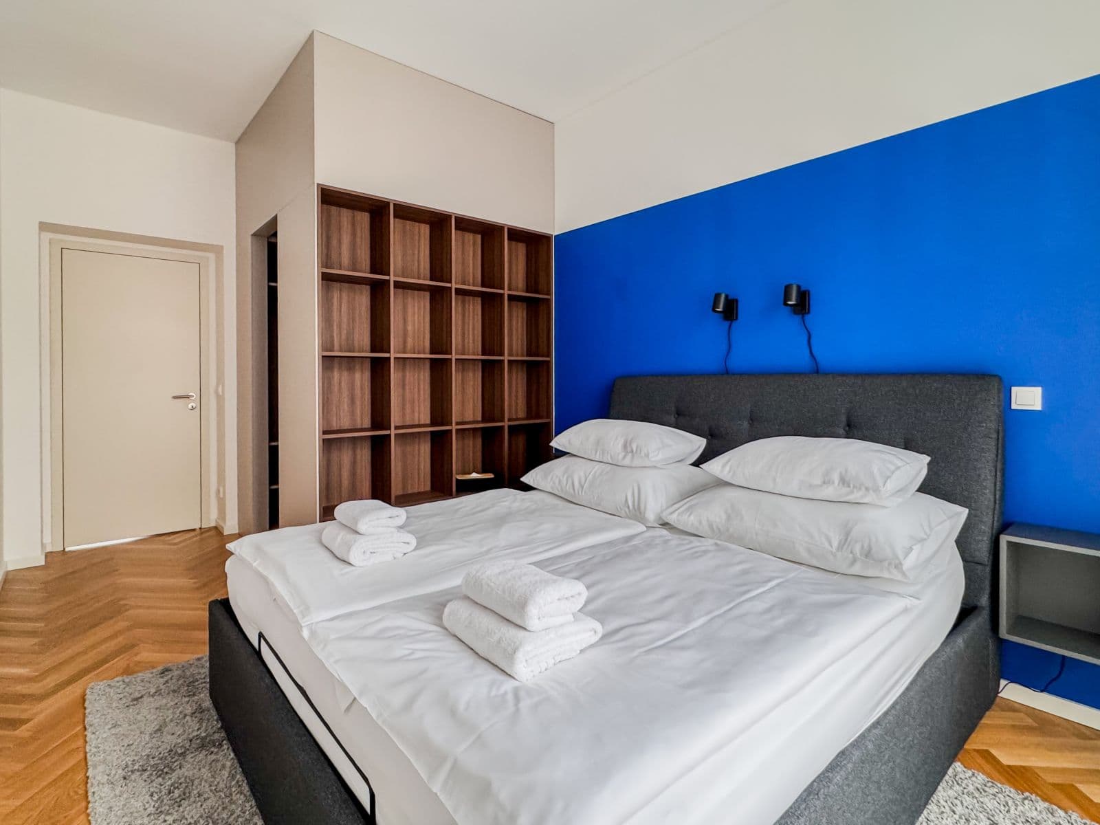 Pronájem bytu  55 m², Na Výšinách, Praha, Praha