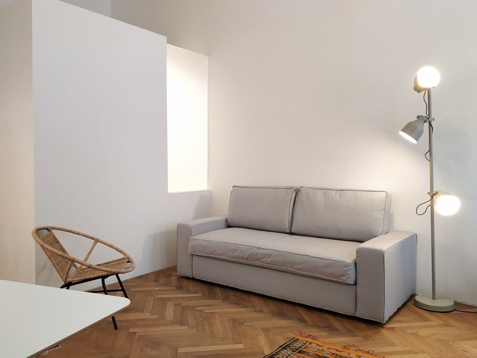 Pronájem bytu  30 m², Prvního pluku, Praha, Praha