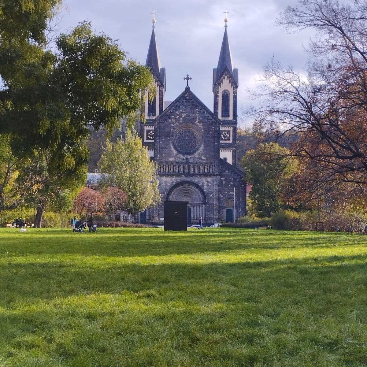 Pronájem bytu  30 m², Prvního pluku, Praha, Praha