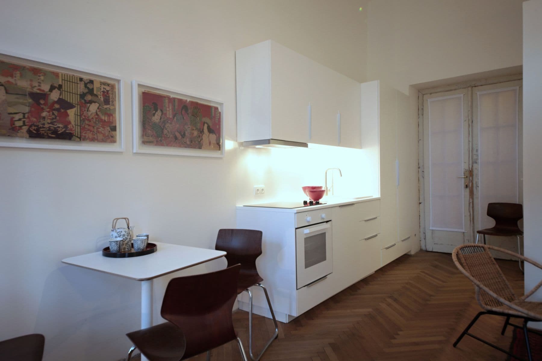 Pronájem bytu  30 m², Prvního pluku, Praha, Praha