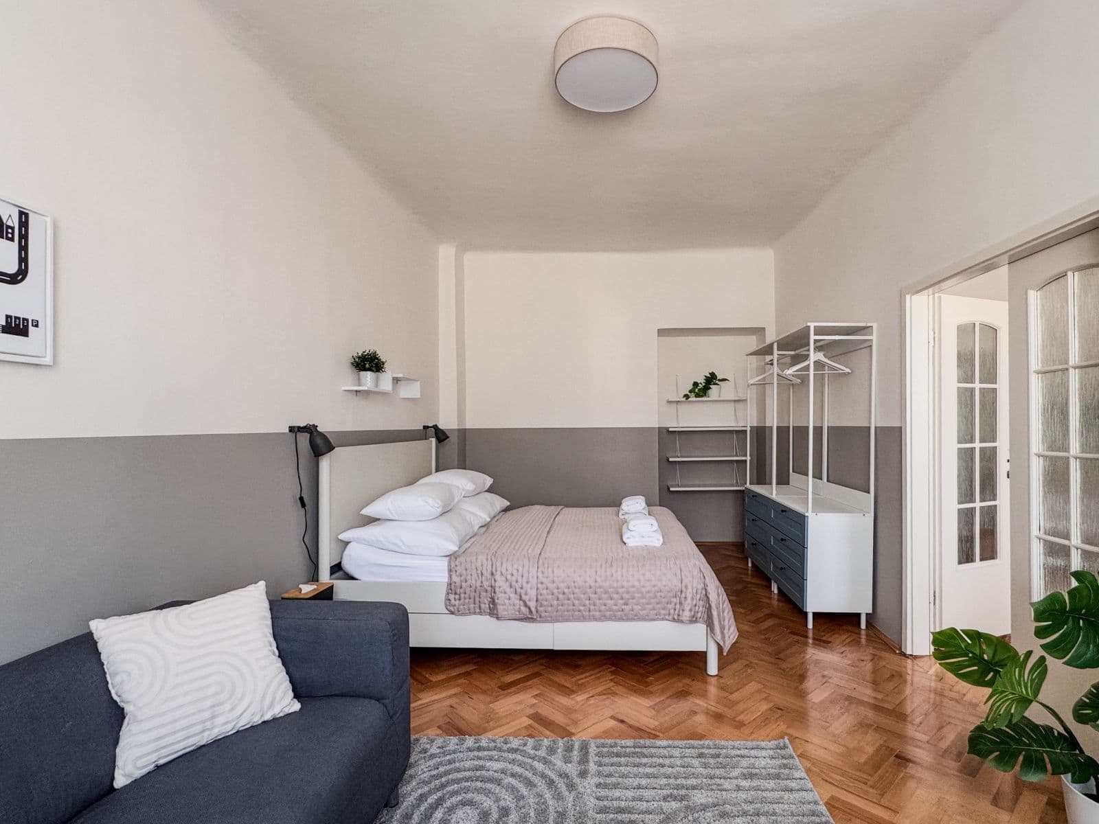 Pronájem bytu  120 m², Šmilovského, Praha, Praha