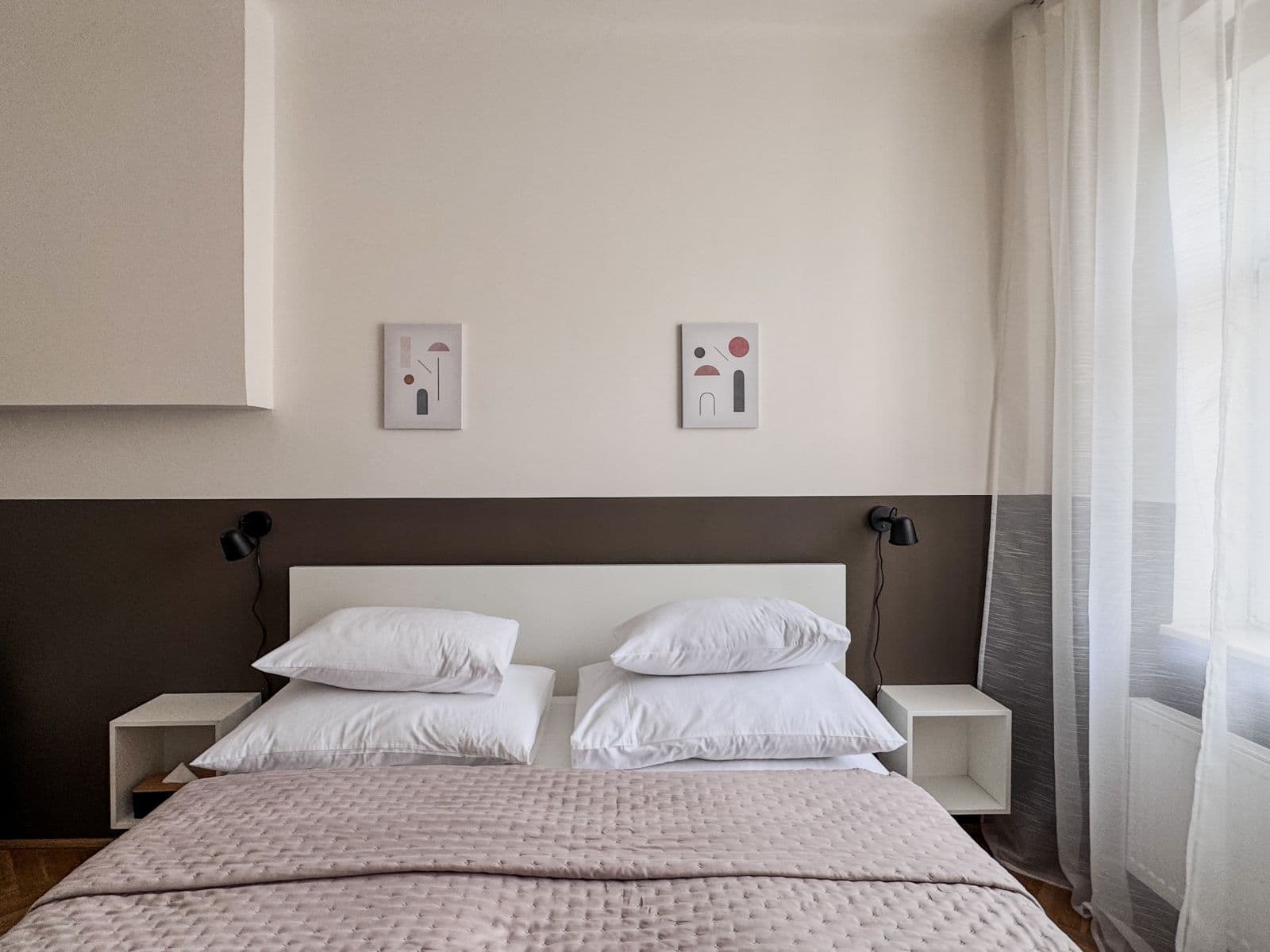 Pronájem bytu  120 m², Šmilovského, Praha, Praha