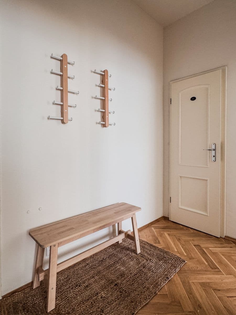 Pronájem bytu  120 m², Šmilovského, Praha, Praha