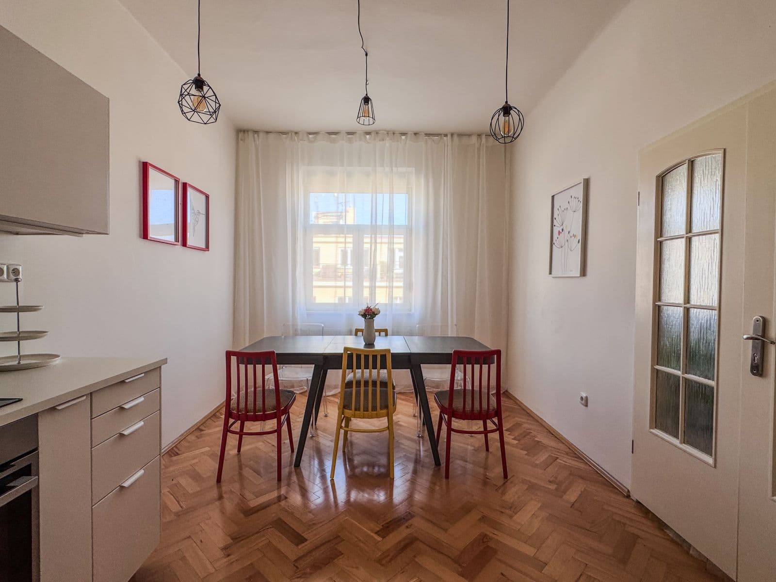 Pronájem bytu  120 m², Šmilovského, Praha, Praha