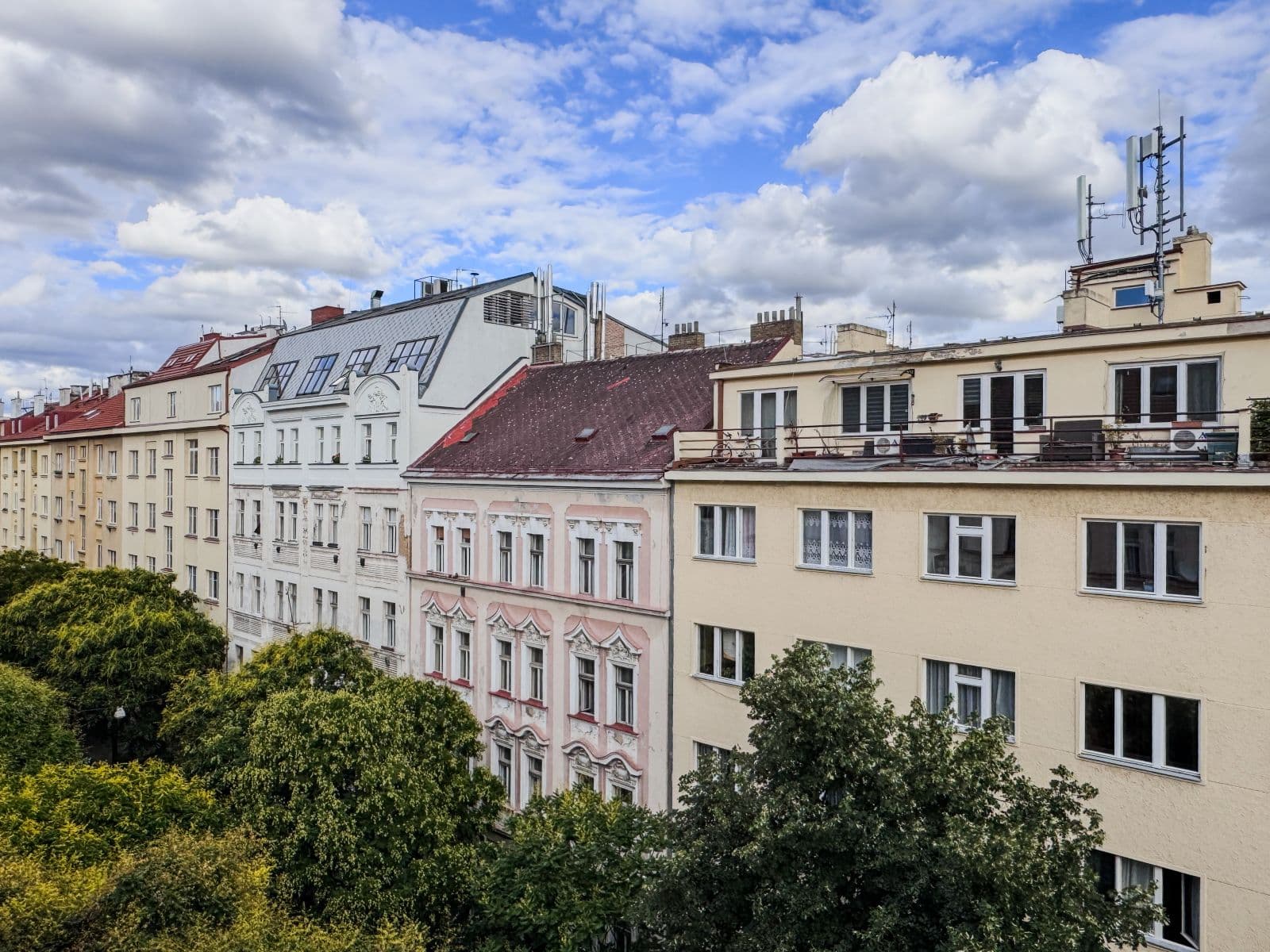 Pronájem bytu  120 m², Šmilovského, Praha, Praha