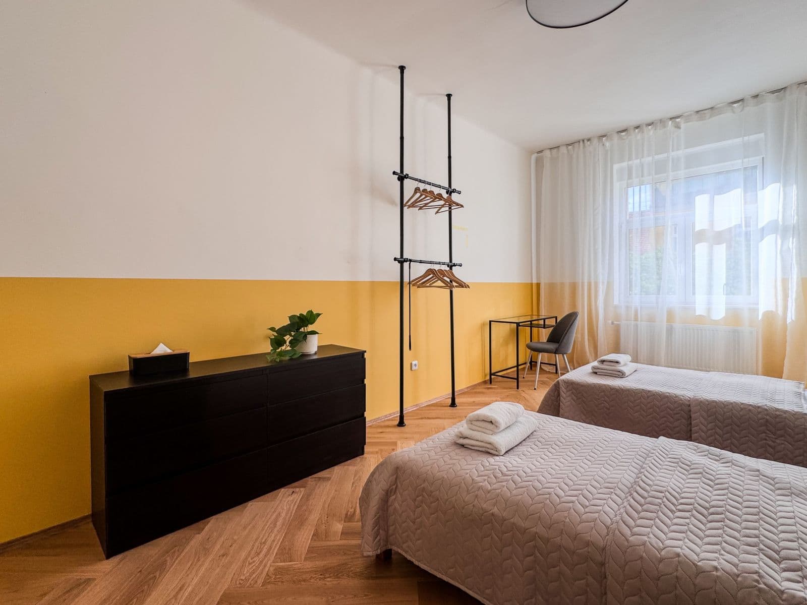 Pronájem bytu  120 m², Šmilovského, Praha, Praha