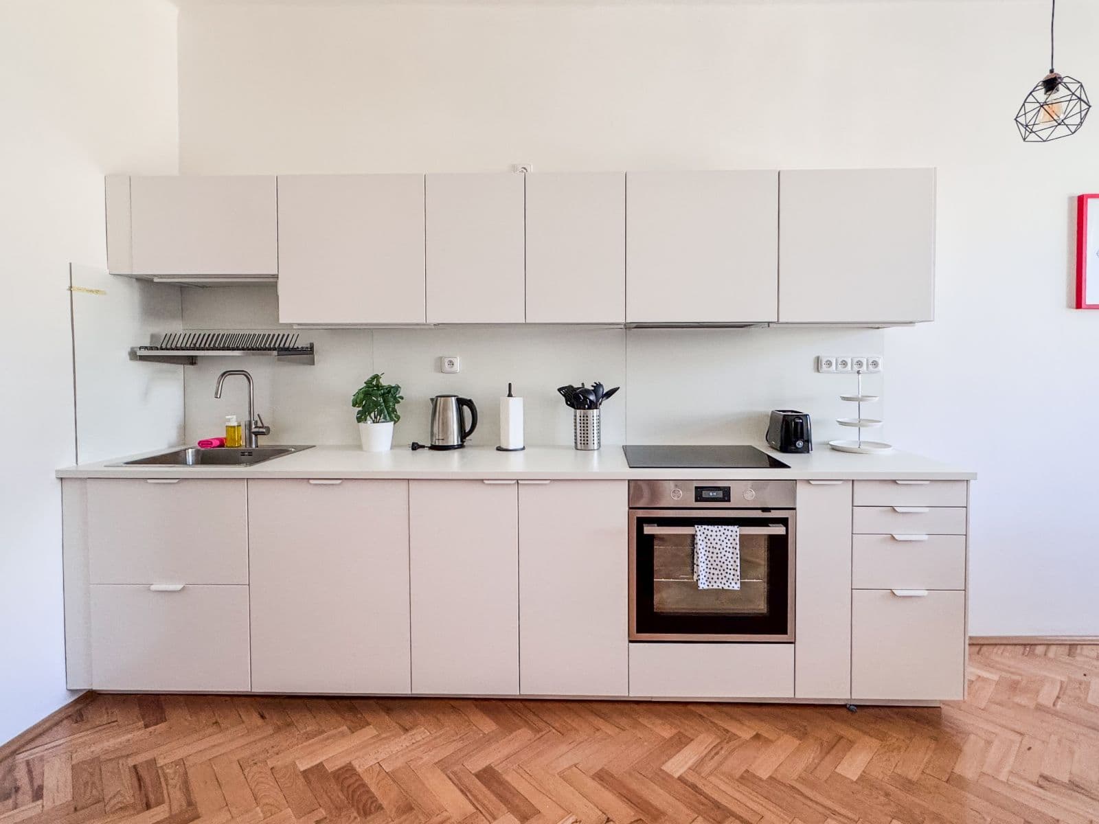 Pronájem bytu  120 m², Šmilovského, Praha, Praha