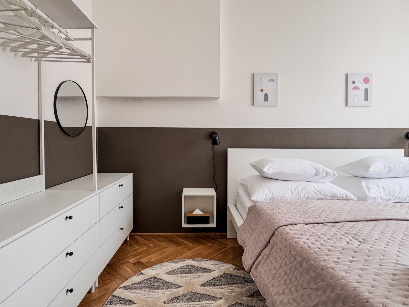 Pronájem bytu  120 m², Šmilovského, Praha, Praha