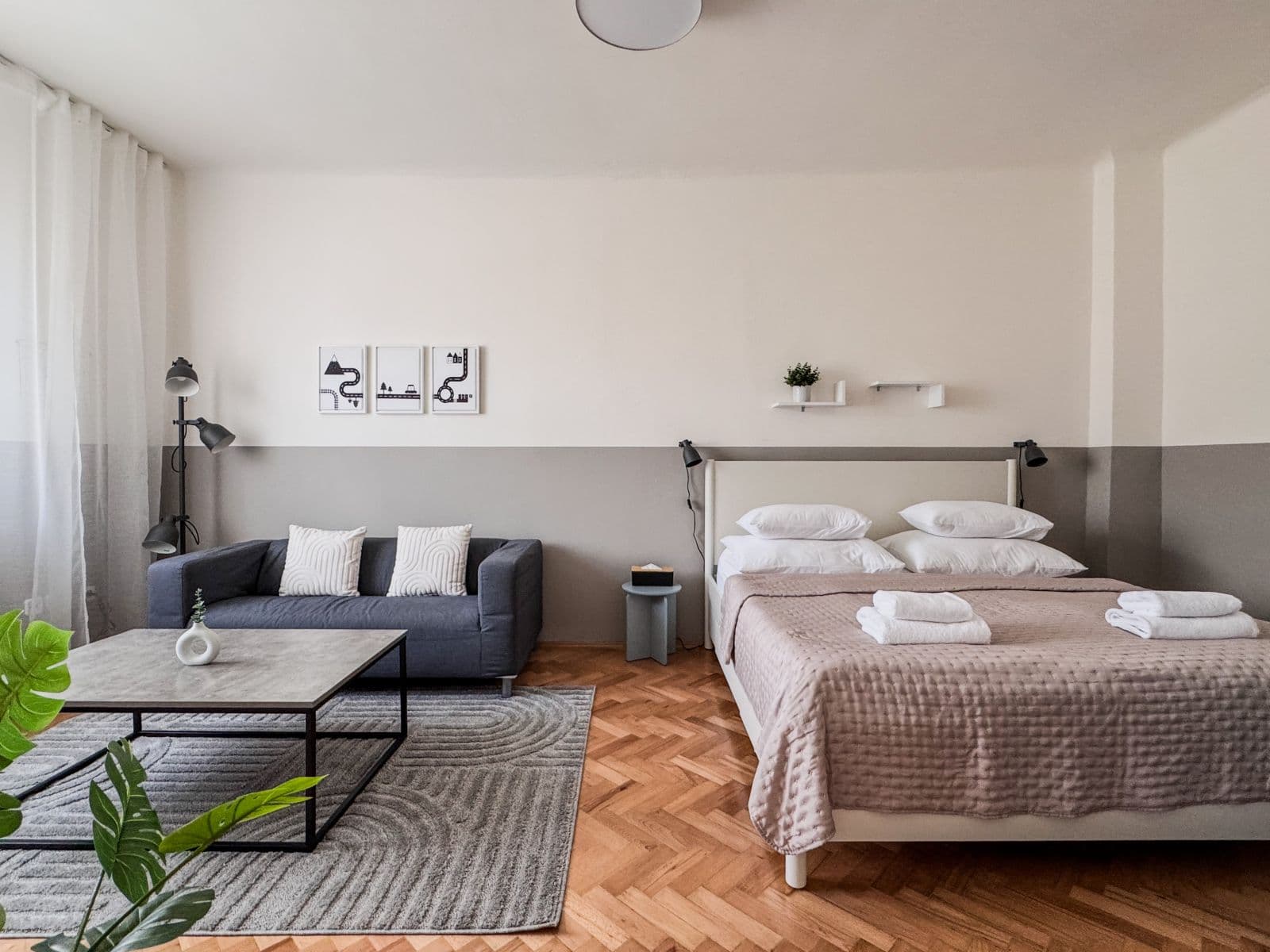 Pronájem bytu  120 m², Šmilovského, Praha, Praha