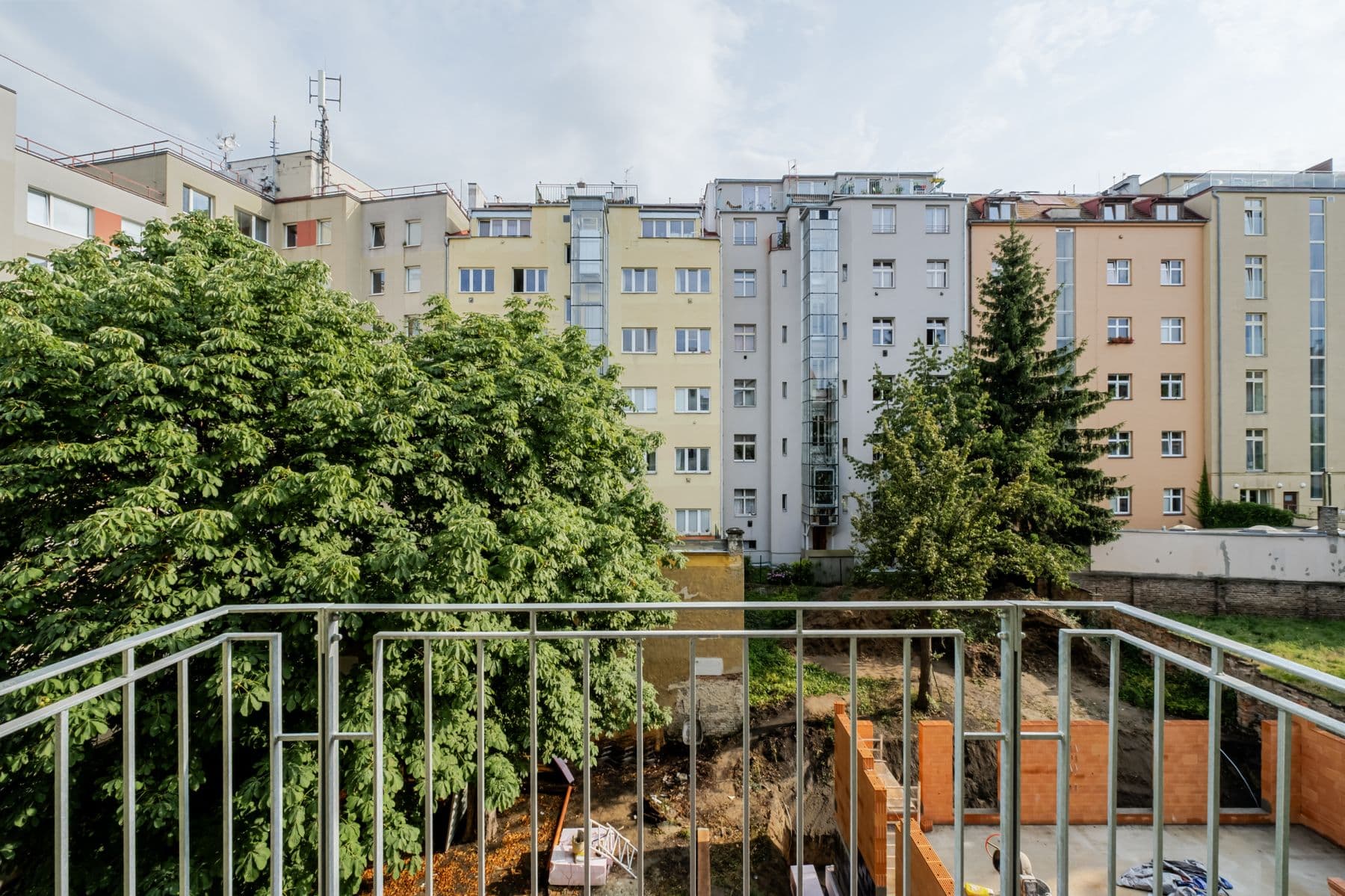 Pronájem bytu  46 m², Svatoslavova, Praha, Praha