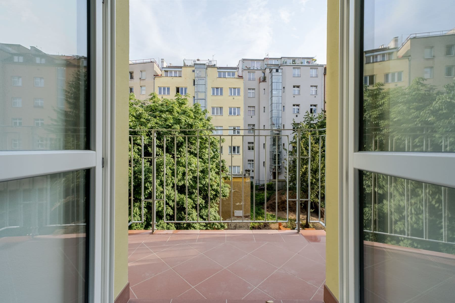 Pronájem bytu  46 m², Svatoslavova, Praha, Praha