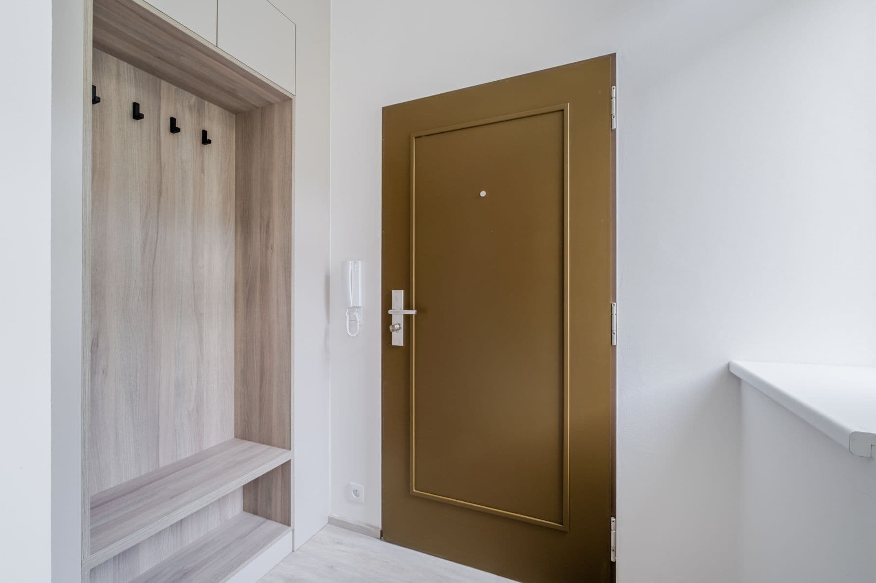 Pronájem bytu  46 m², Svatoslavova, Praha, Praha
