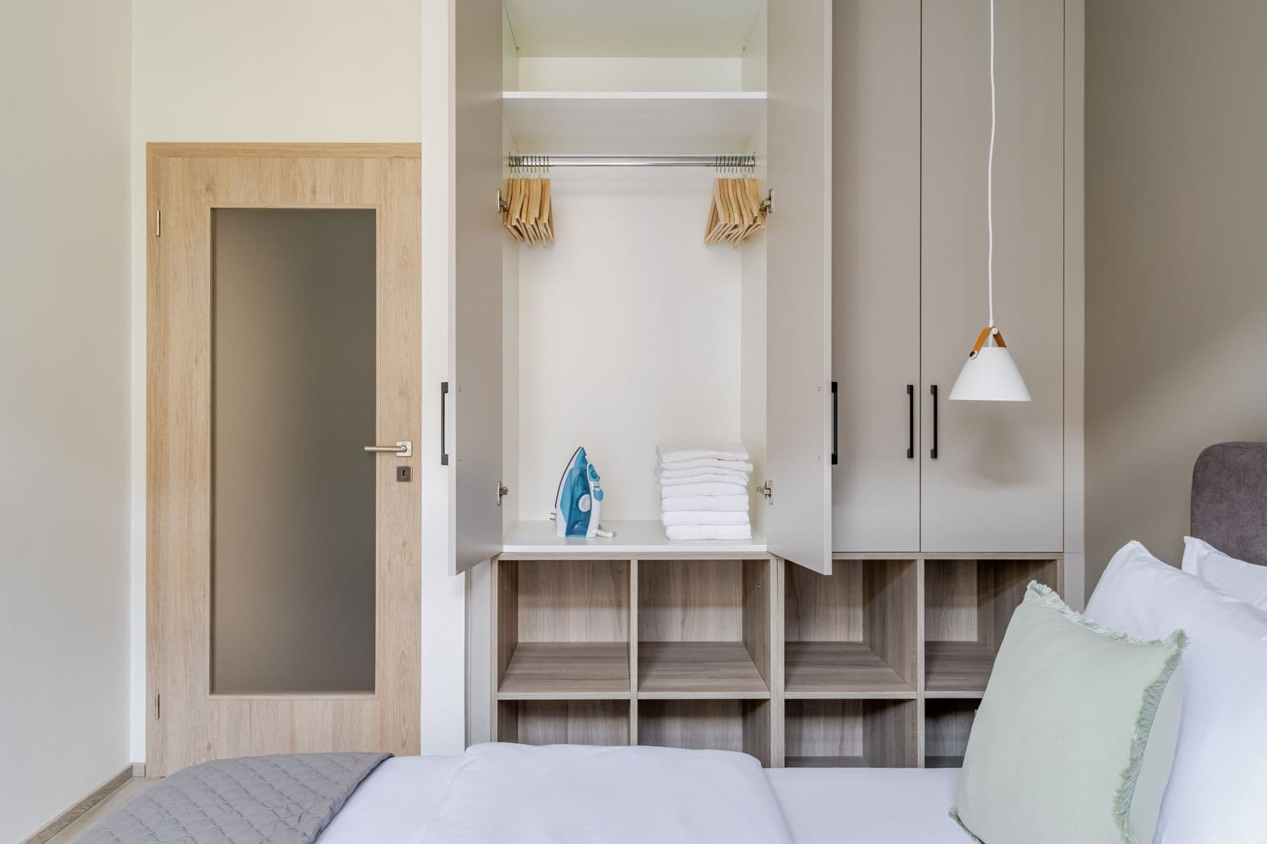 Pronájem bytu  47 m², Svatoslavova, Praha, Praha