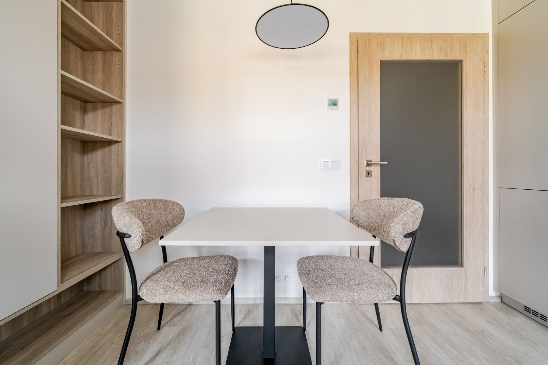 Pronájem bytu  33 m², Svatoslavova, Praha, Praha