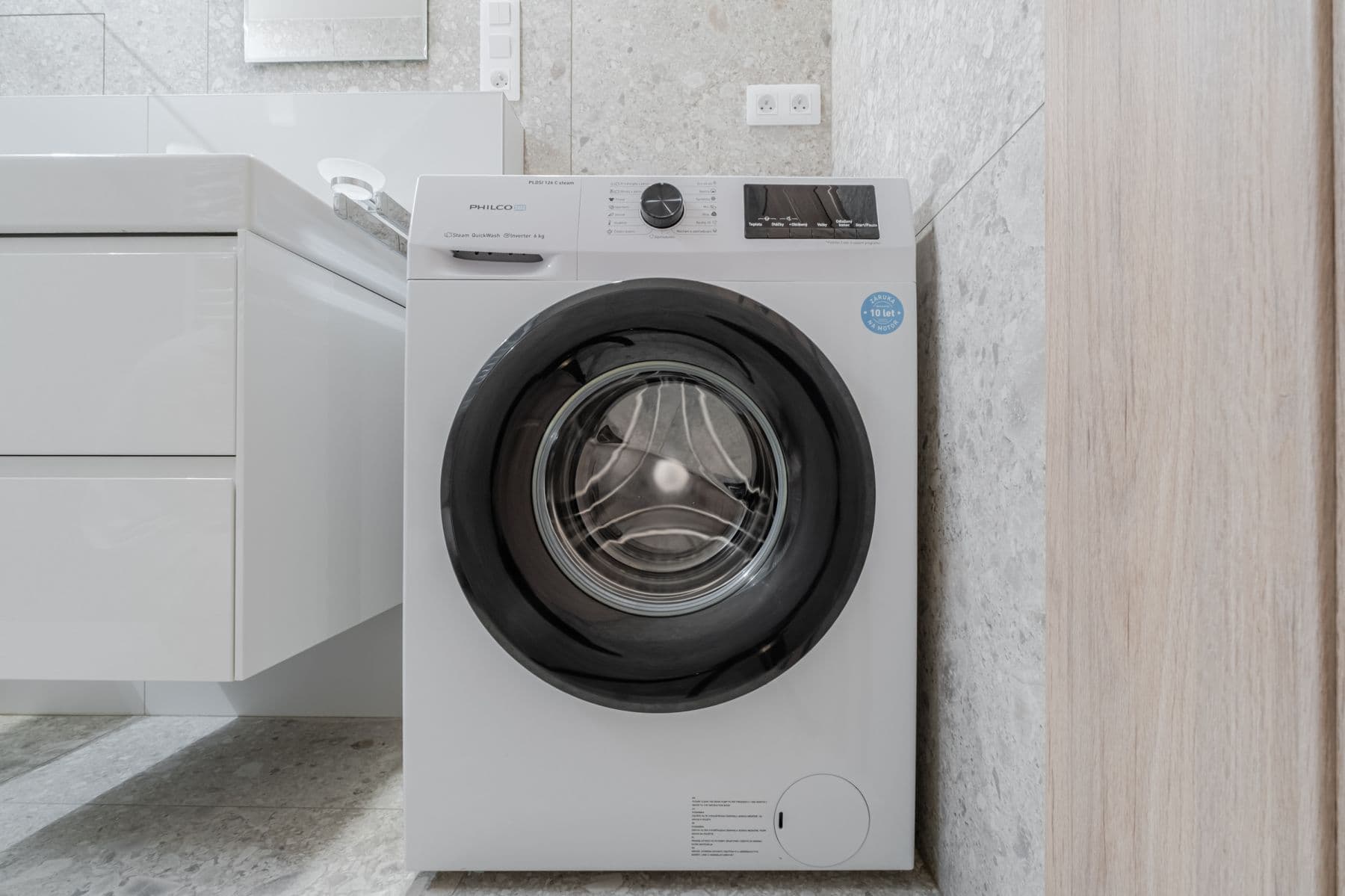 Pronájem bytu  34 m², Svatoslavova, Praha, Praha