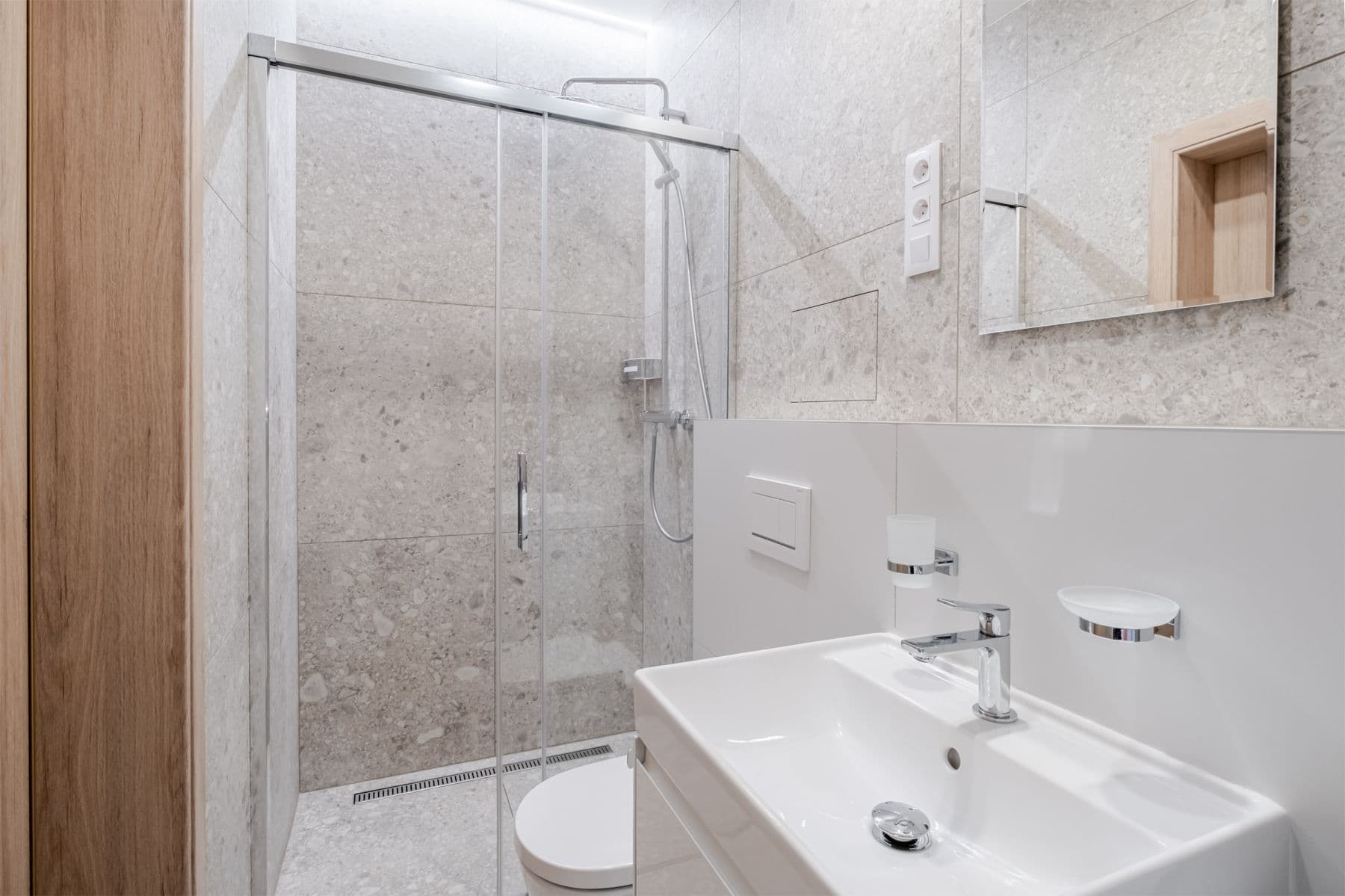 Pronájem bytu  40 m², Svatoslavova, Praha, Praha