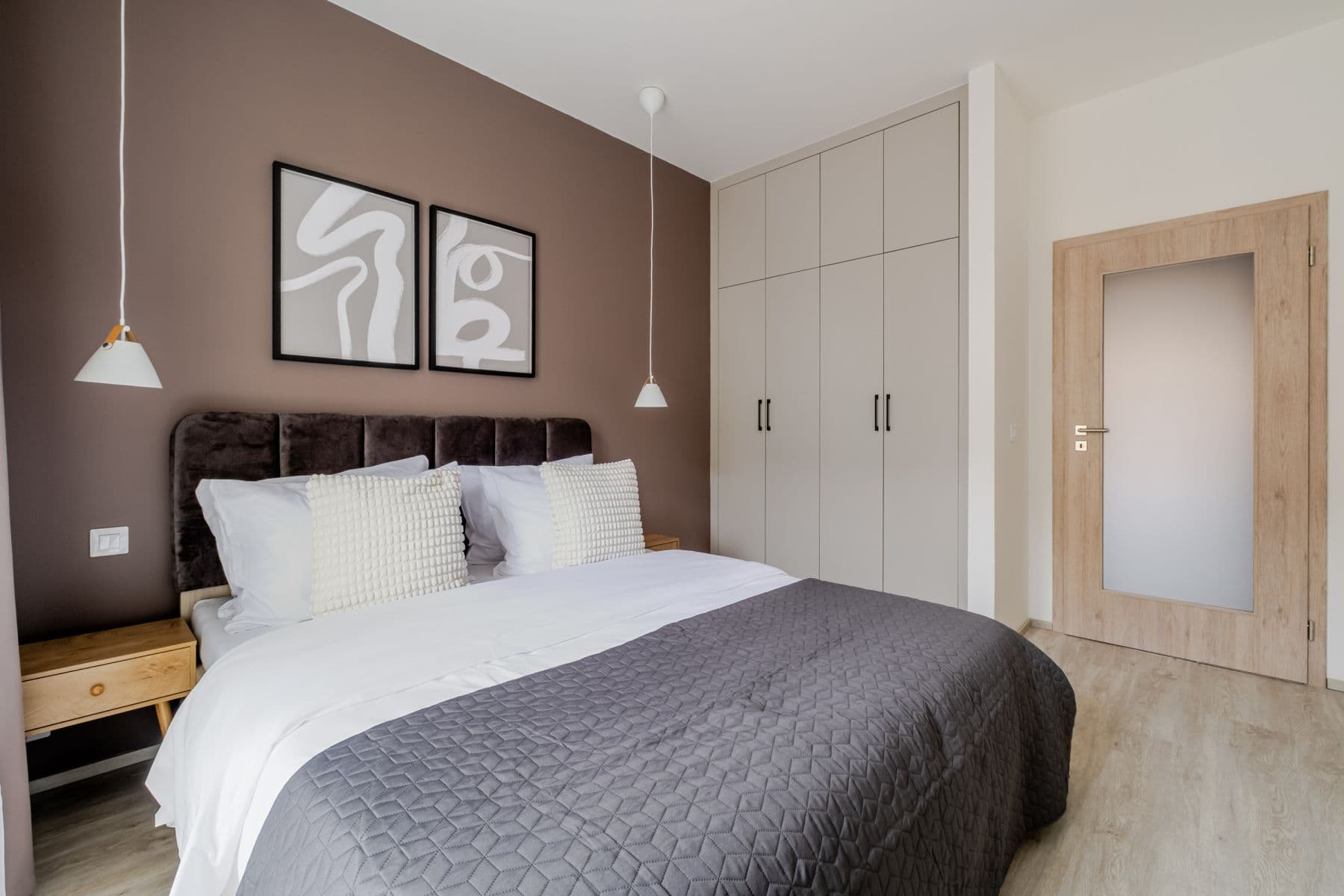 Pronájem bytu  40 m², Svatoslavova, Praha, Praha