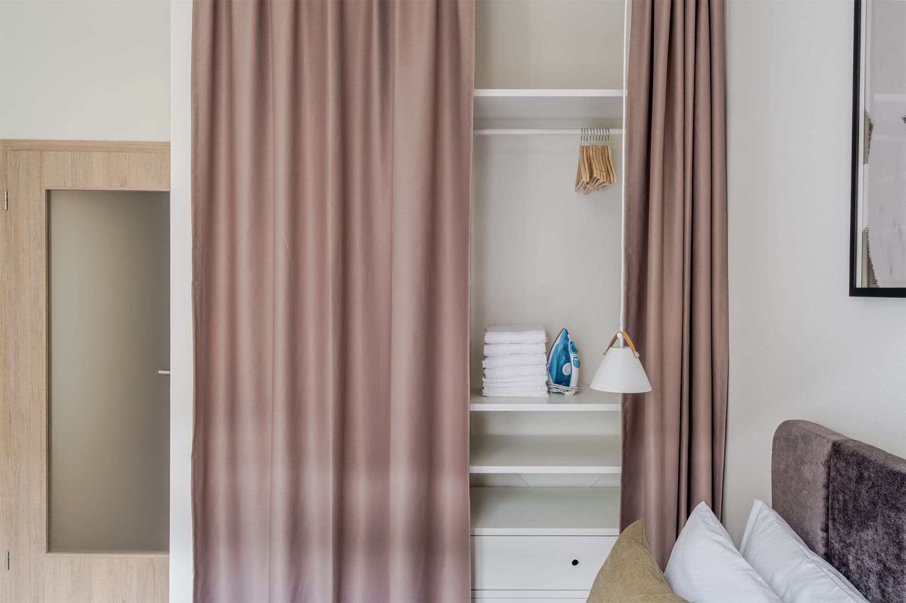 Pronájem bytu  45 m², Svatoslavova, Praha, Praha
