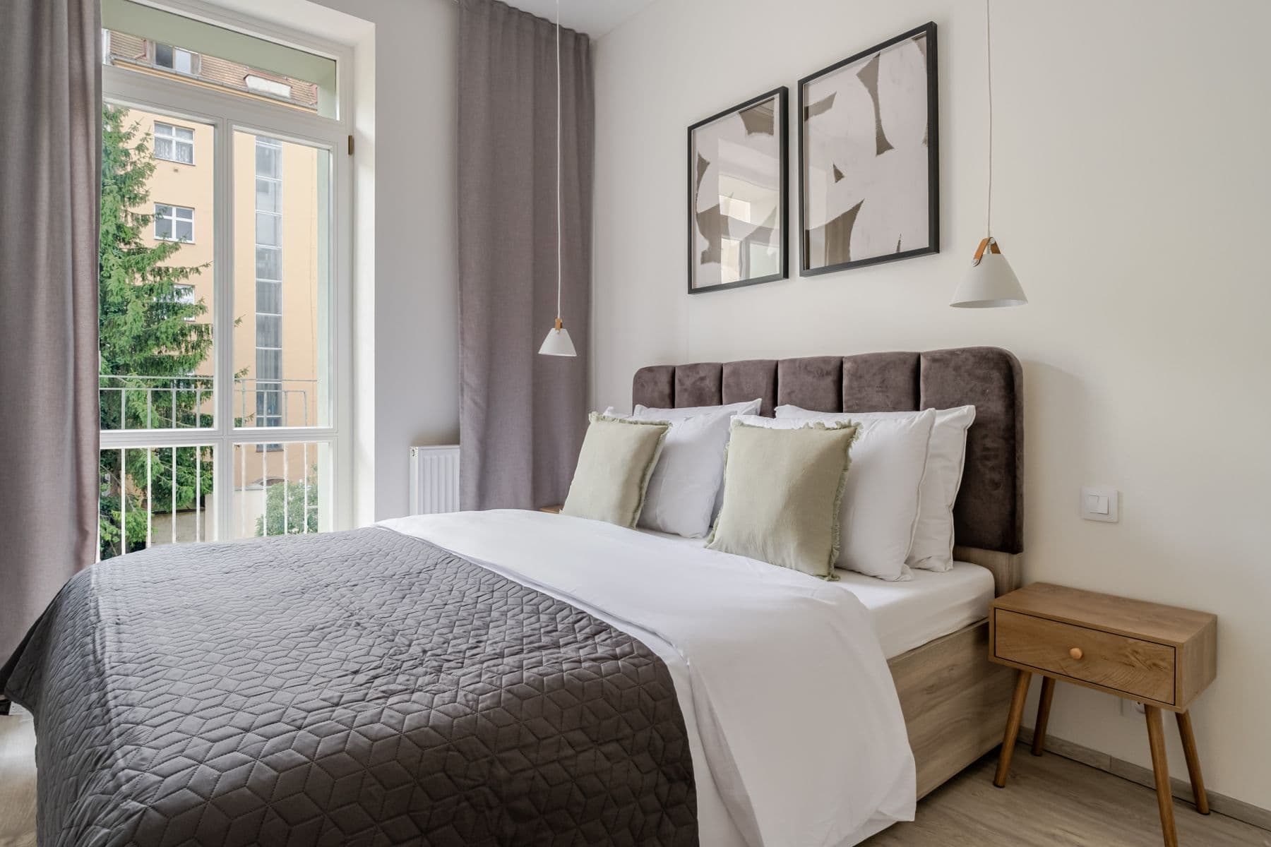 Pronájem bytu  39 m², Svatoslavova, Praha, Praha