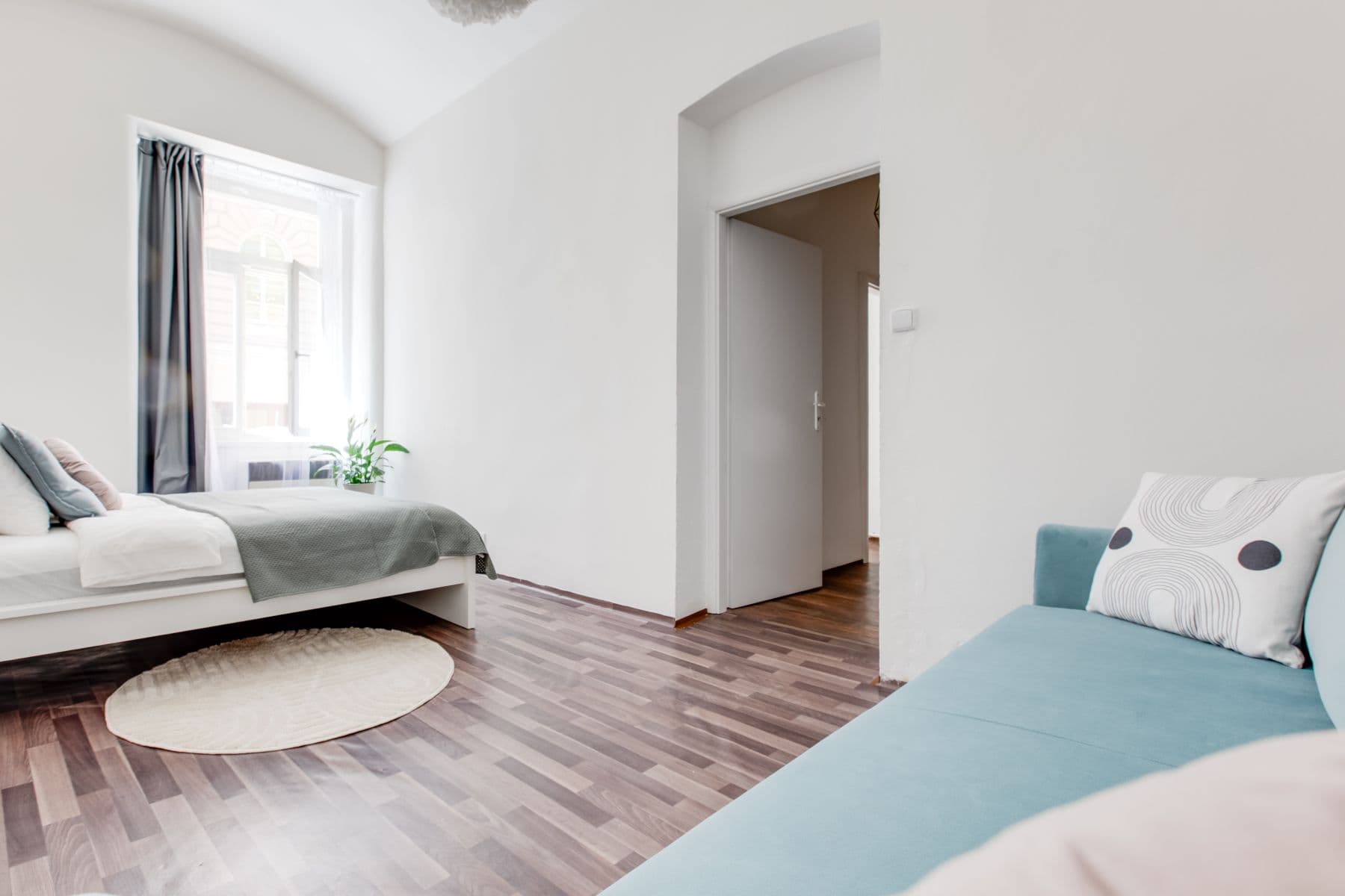 Pronájem bytu  60 m², Přibyslavská, Praha, Praha