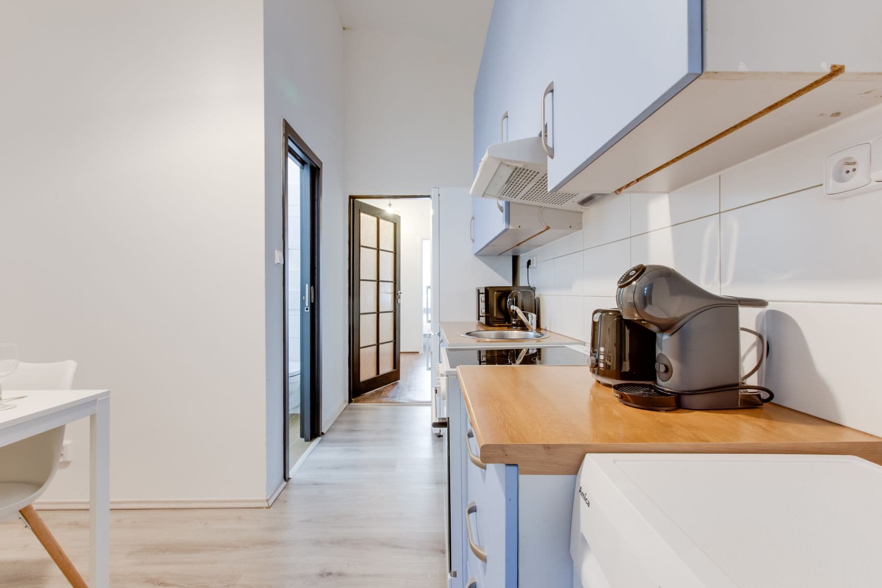 Pronájem bytu  60 m², Přibyslavská, Praha, Praha